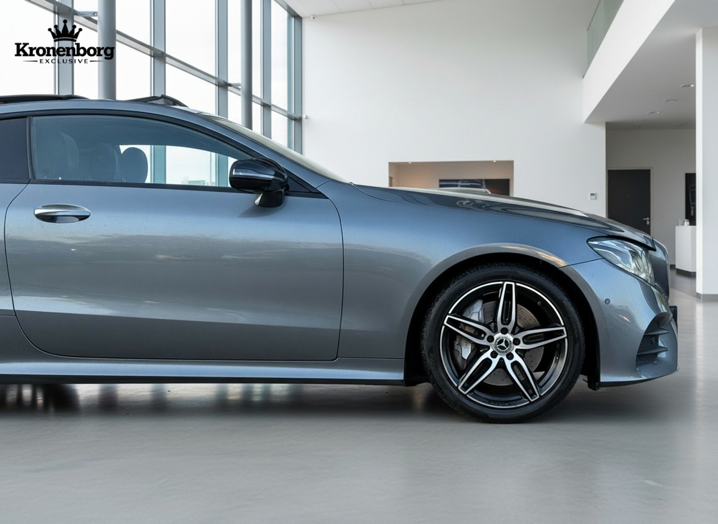 Foto van Mercedes-Benz E 300