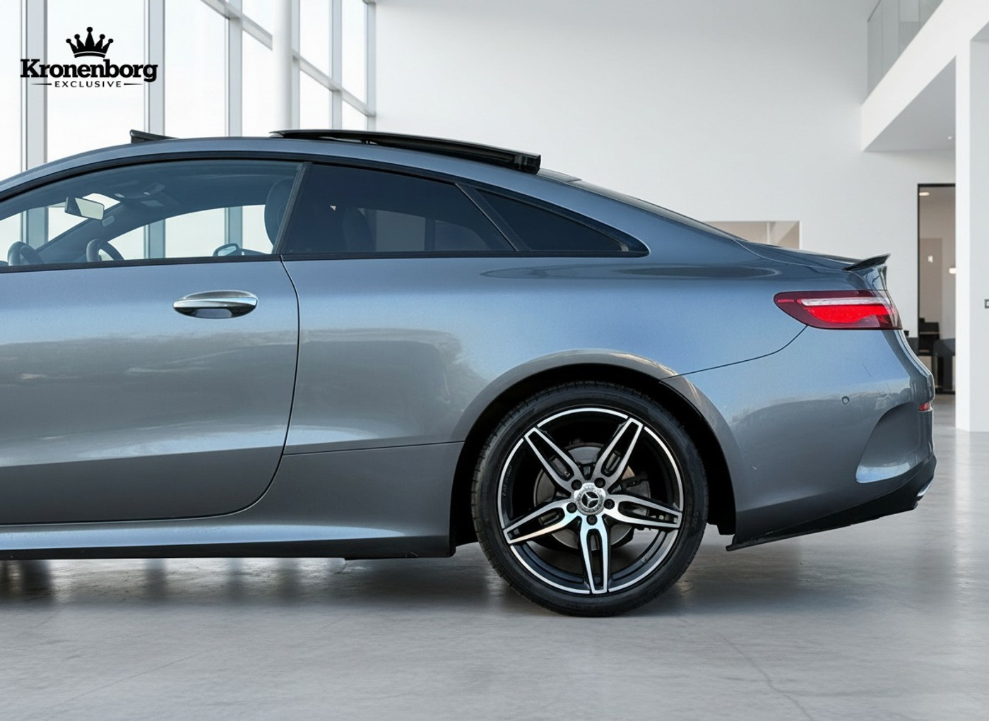 Foto van Mercedes-Benz E 300