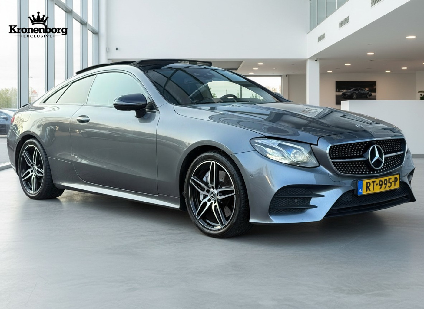 Foto van Mercedes-Benz E 300