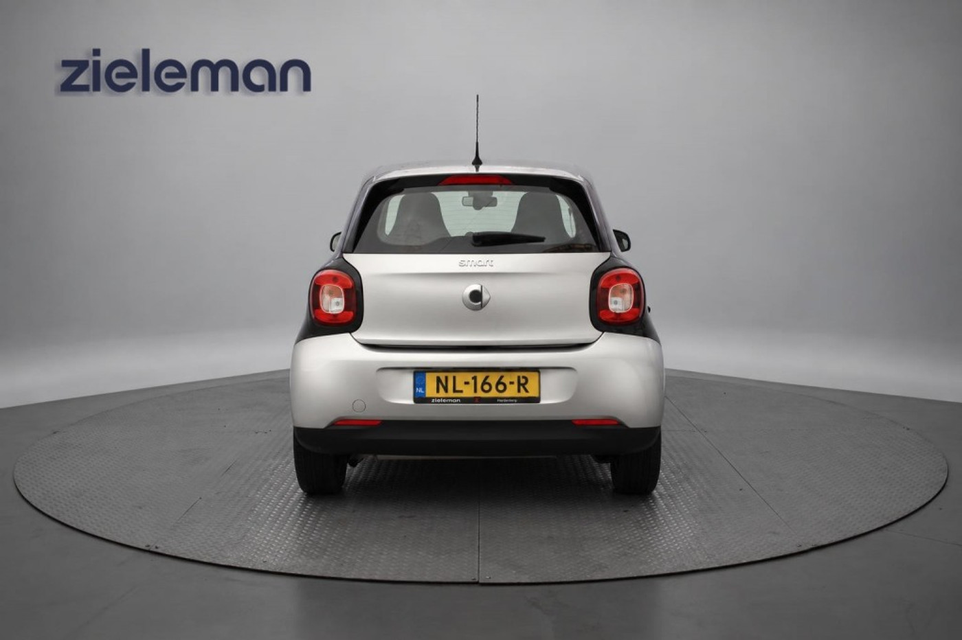 Foto van Smart Forfour