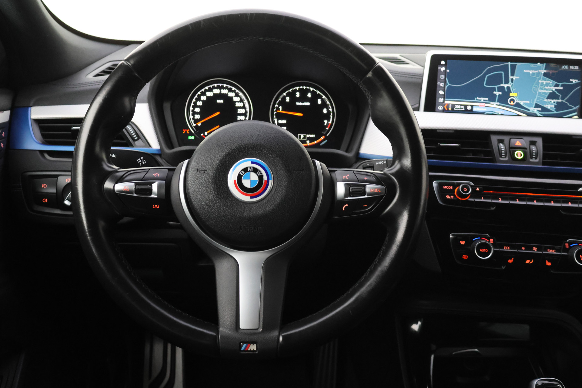 Foto van BMW X2 Sdrive20i
