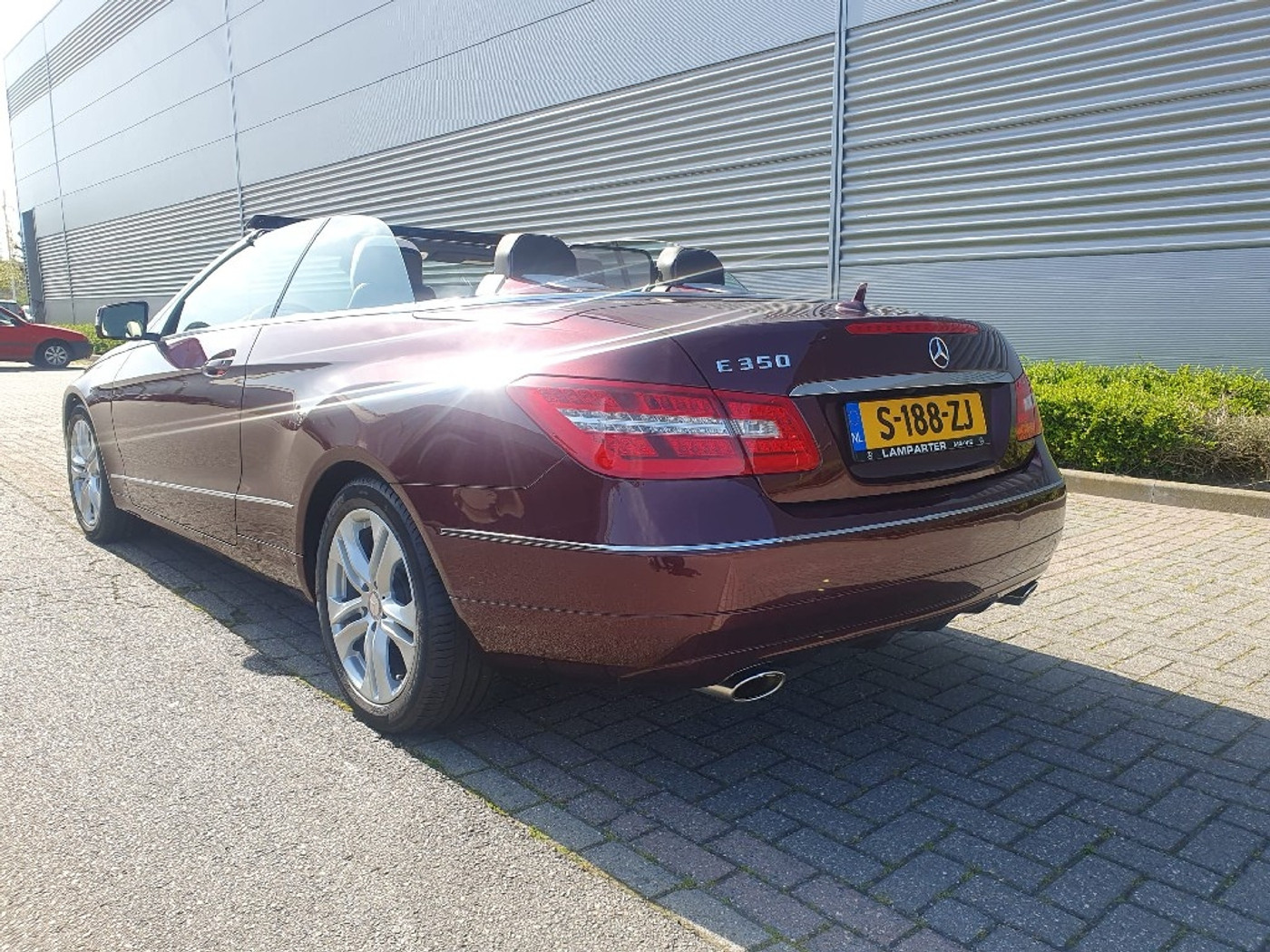 Foto van Mercedes-Benz E 350