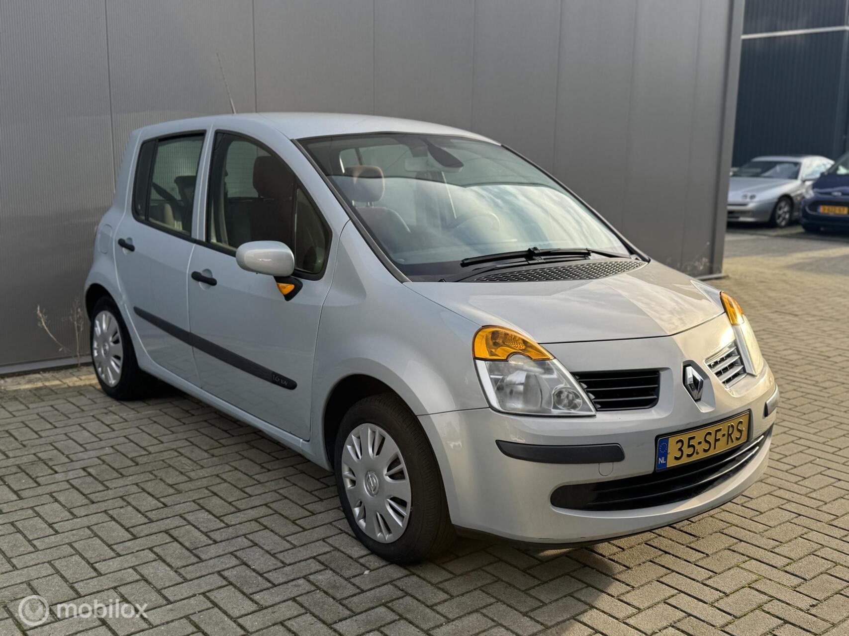 Foto van Renault Modus