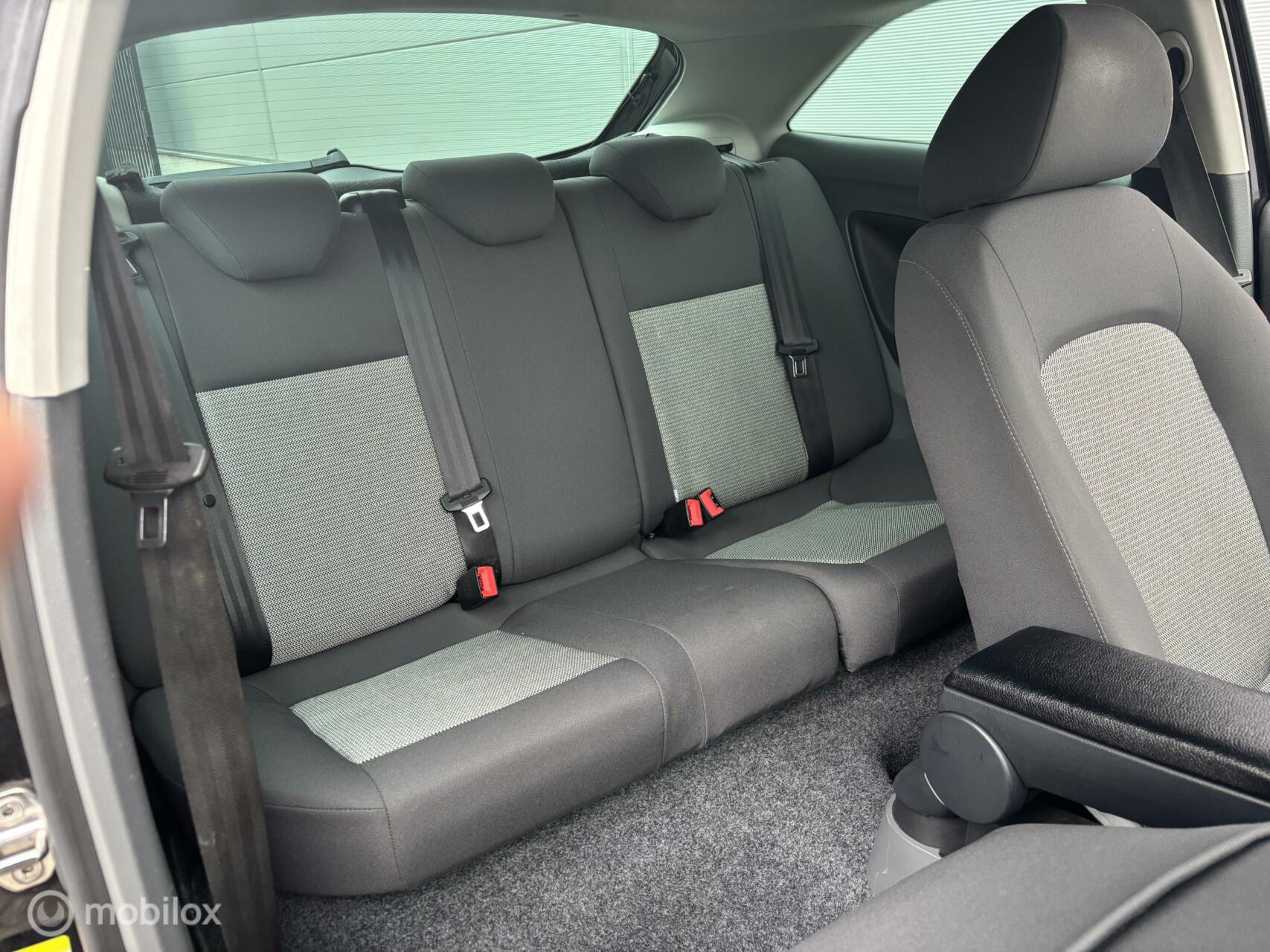 Foto van Seat Ibiza SC