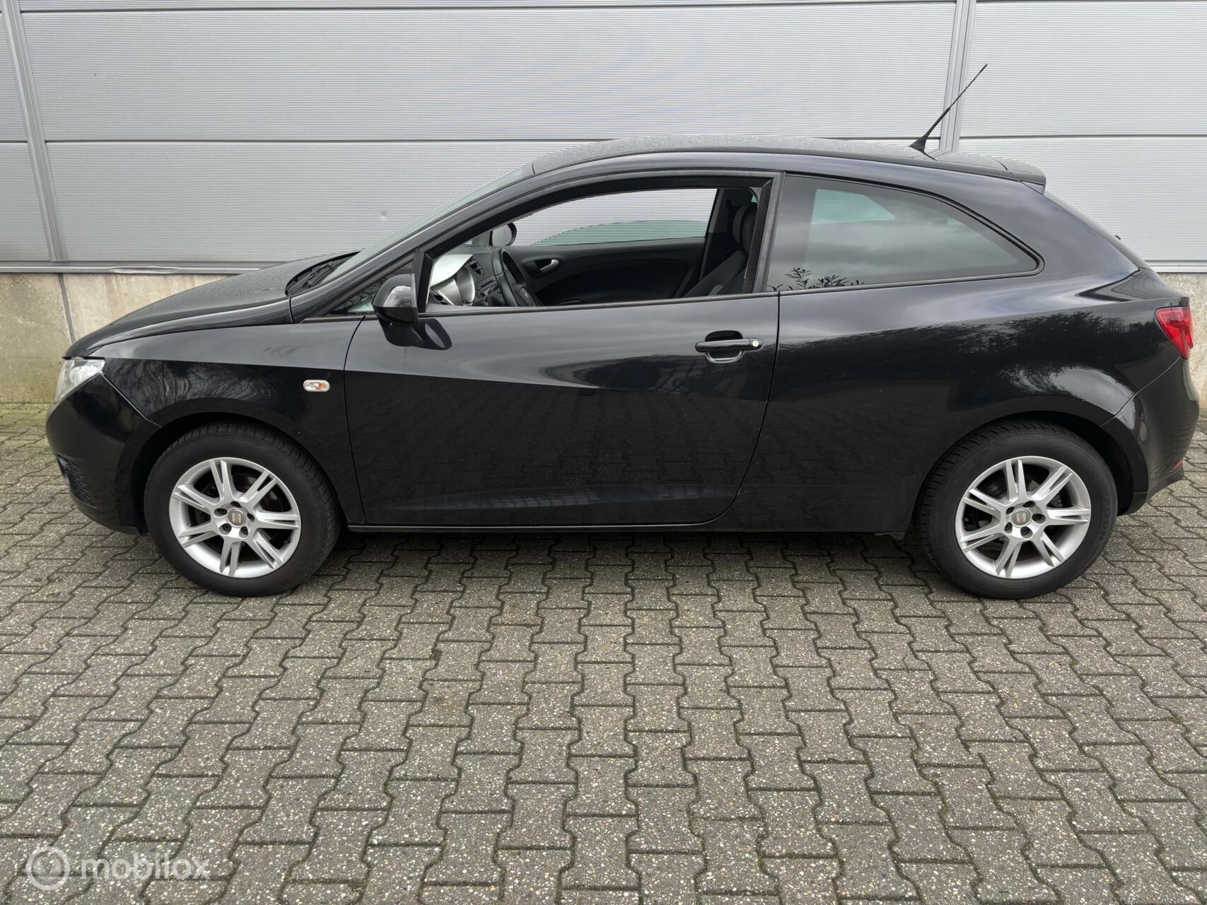 Foto van Seat Ibiza SC