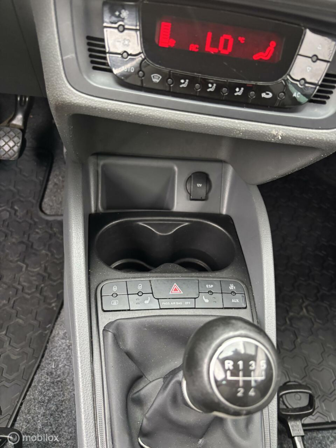 Foto van Seat Ibiza SC