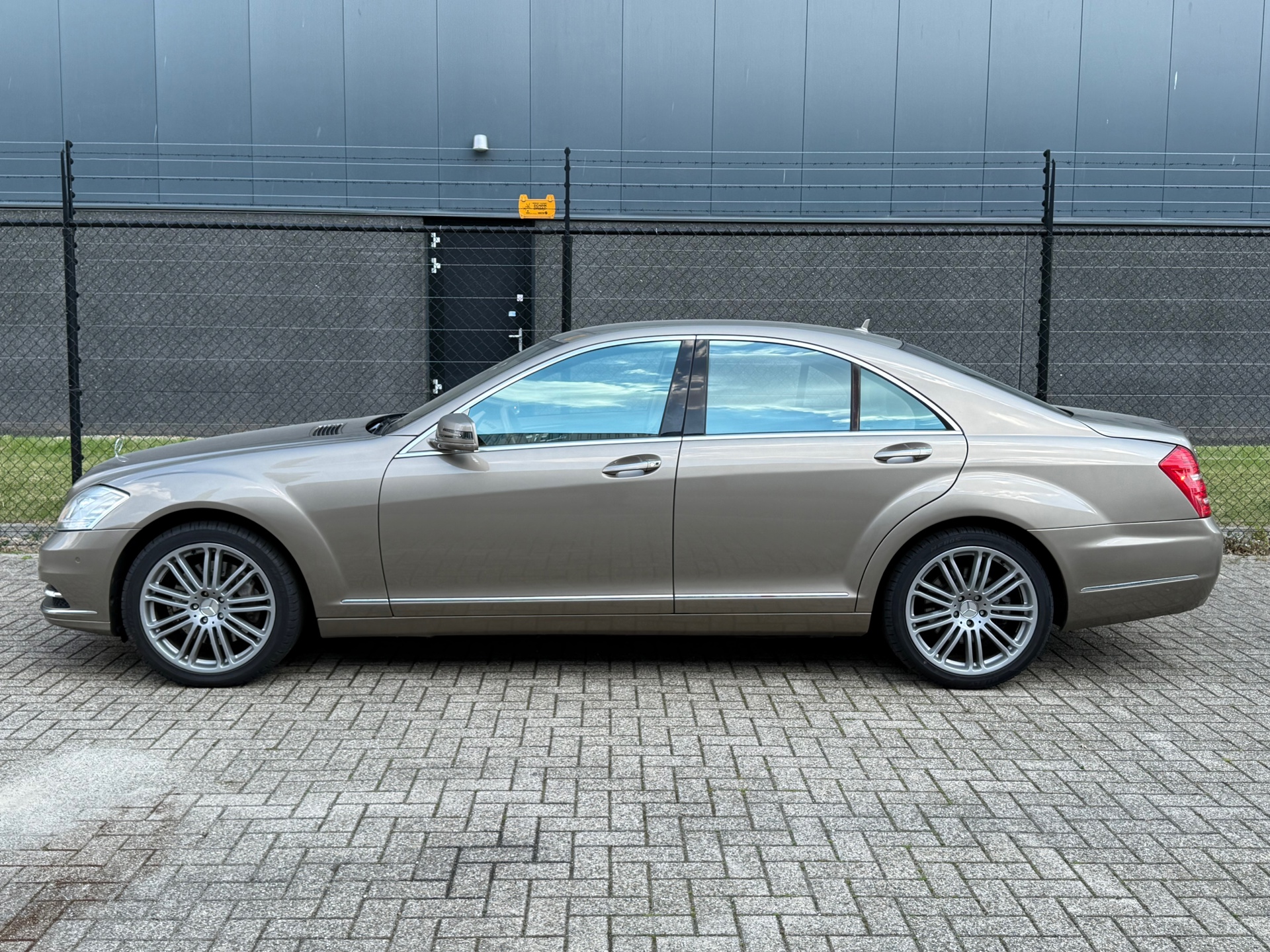 Foto van Mercedes-Benz S 500