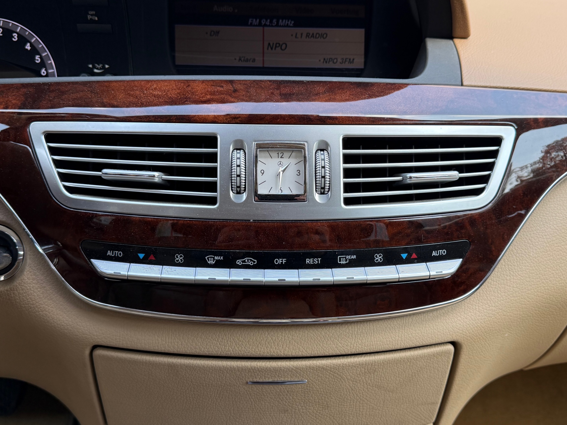 Foto van Mercedes-Benz S 500
