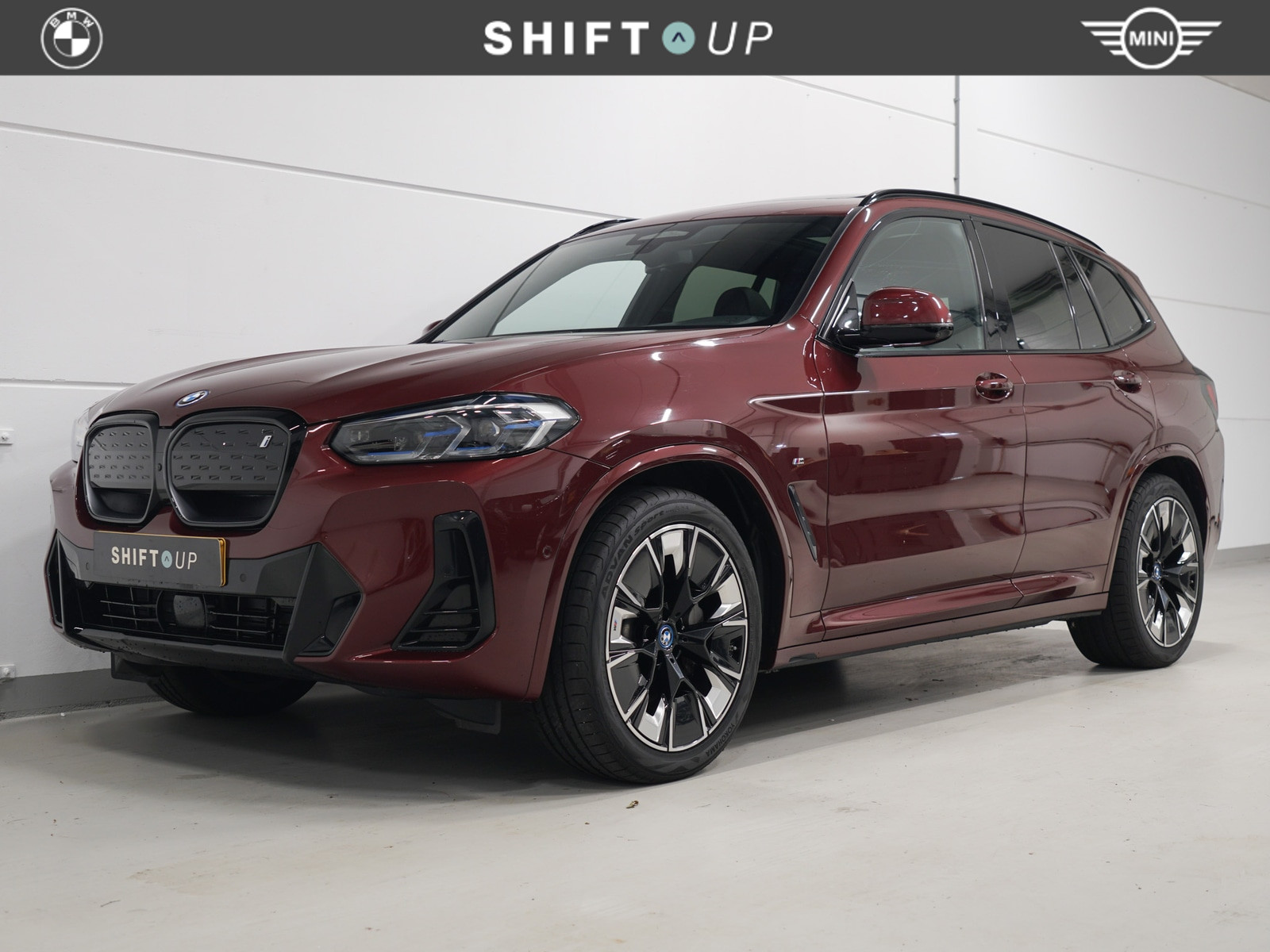BMW Ix3 80 kWh Panoramadak | Harman Kardon | CoPilot | Head Up 2022 - voorkant