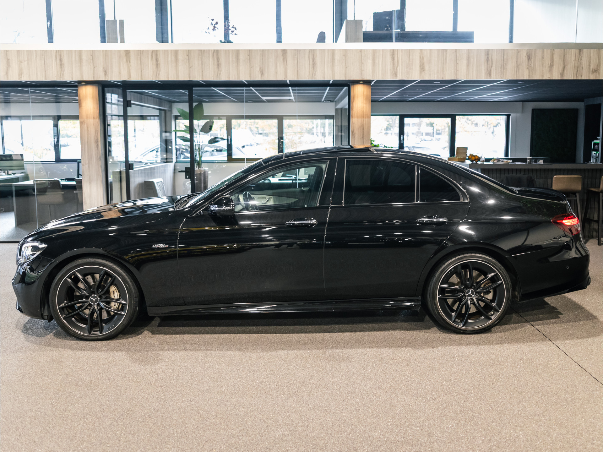 Foto van Mercedes-Benz AMG E 53 4Matic