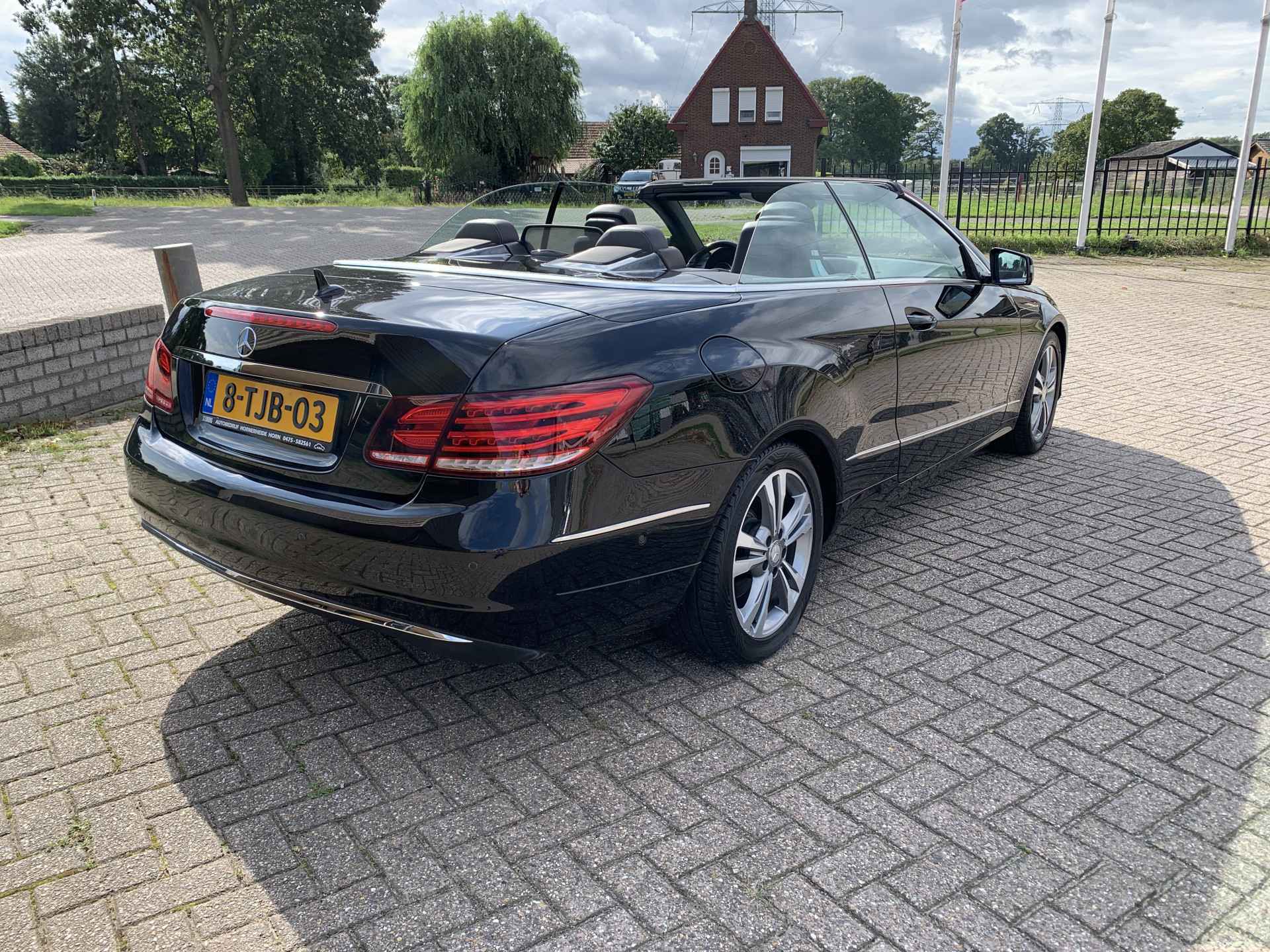 Foto van Mercedes-Benz E 200