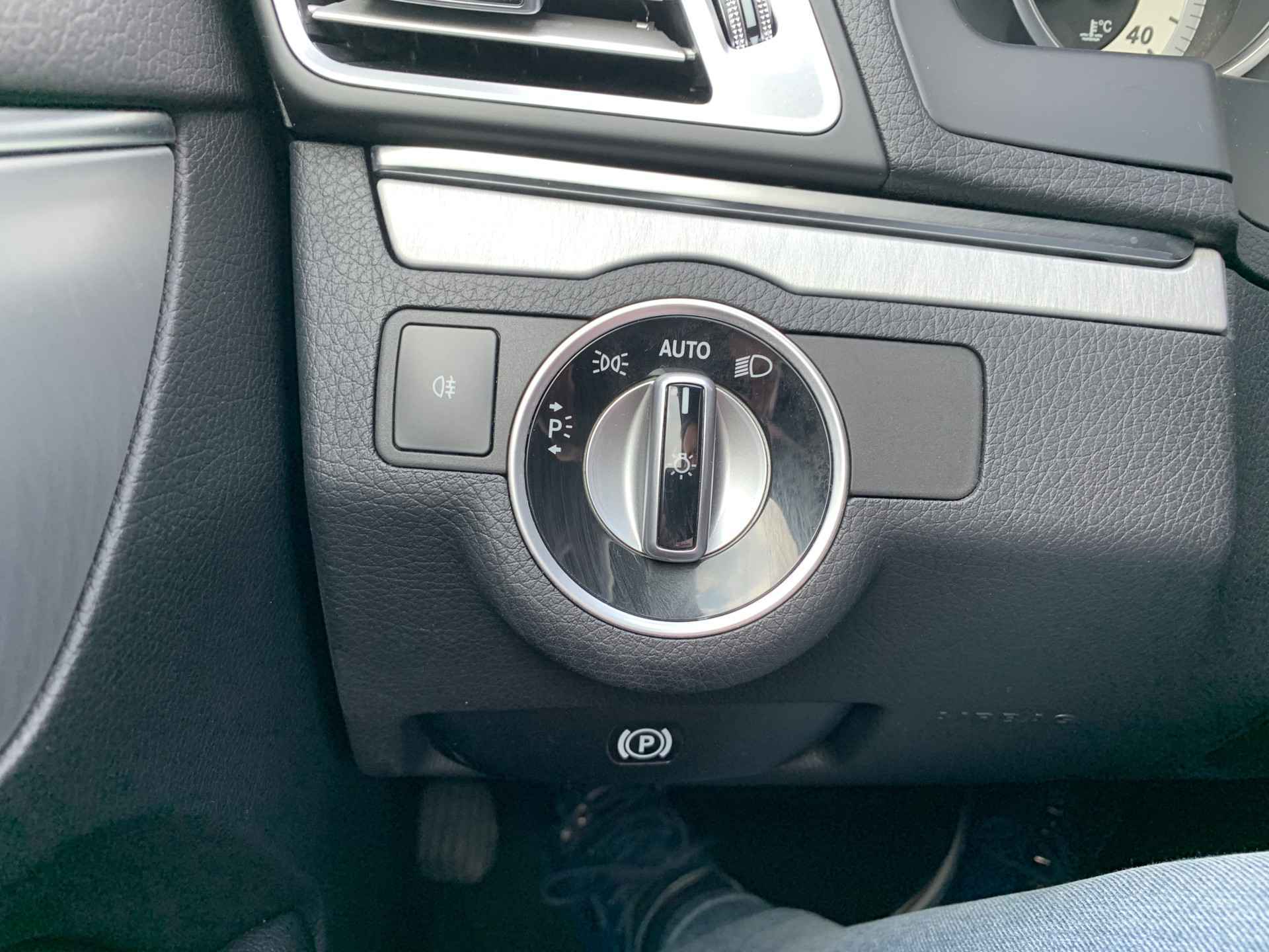 Foto van Mercedes-Benz E 200