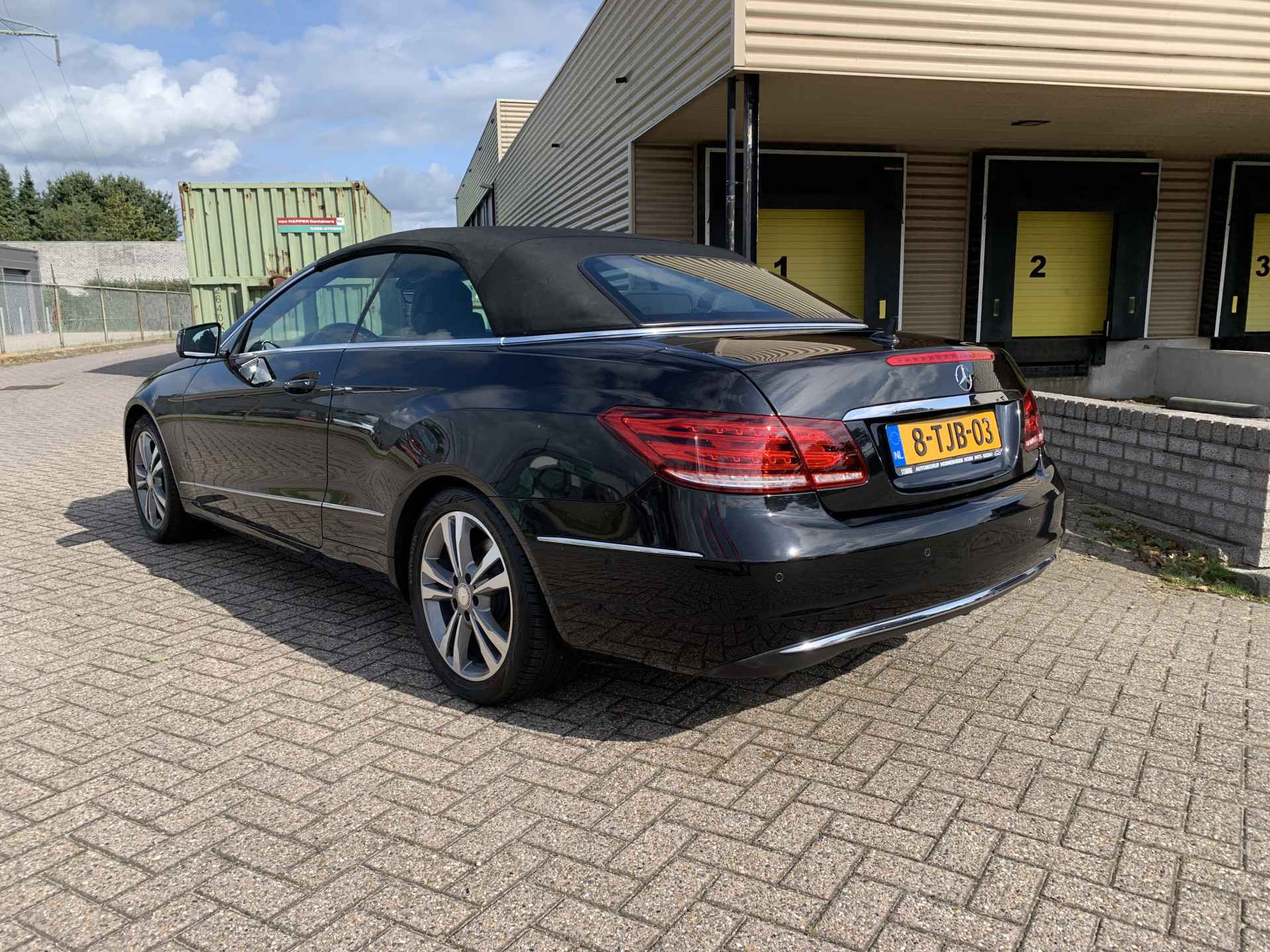 Foto van Mercedes-Benz E 200