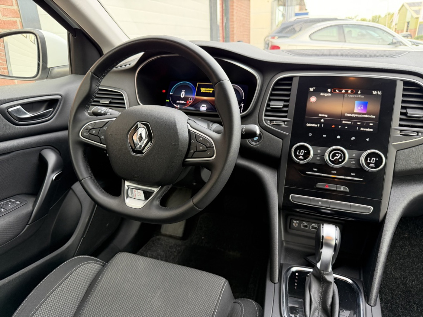 Foto van Renault Megane E-tech Plug-in Hybrid