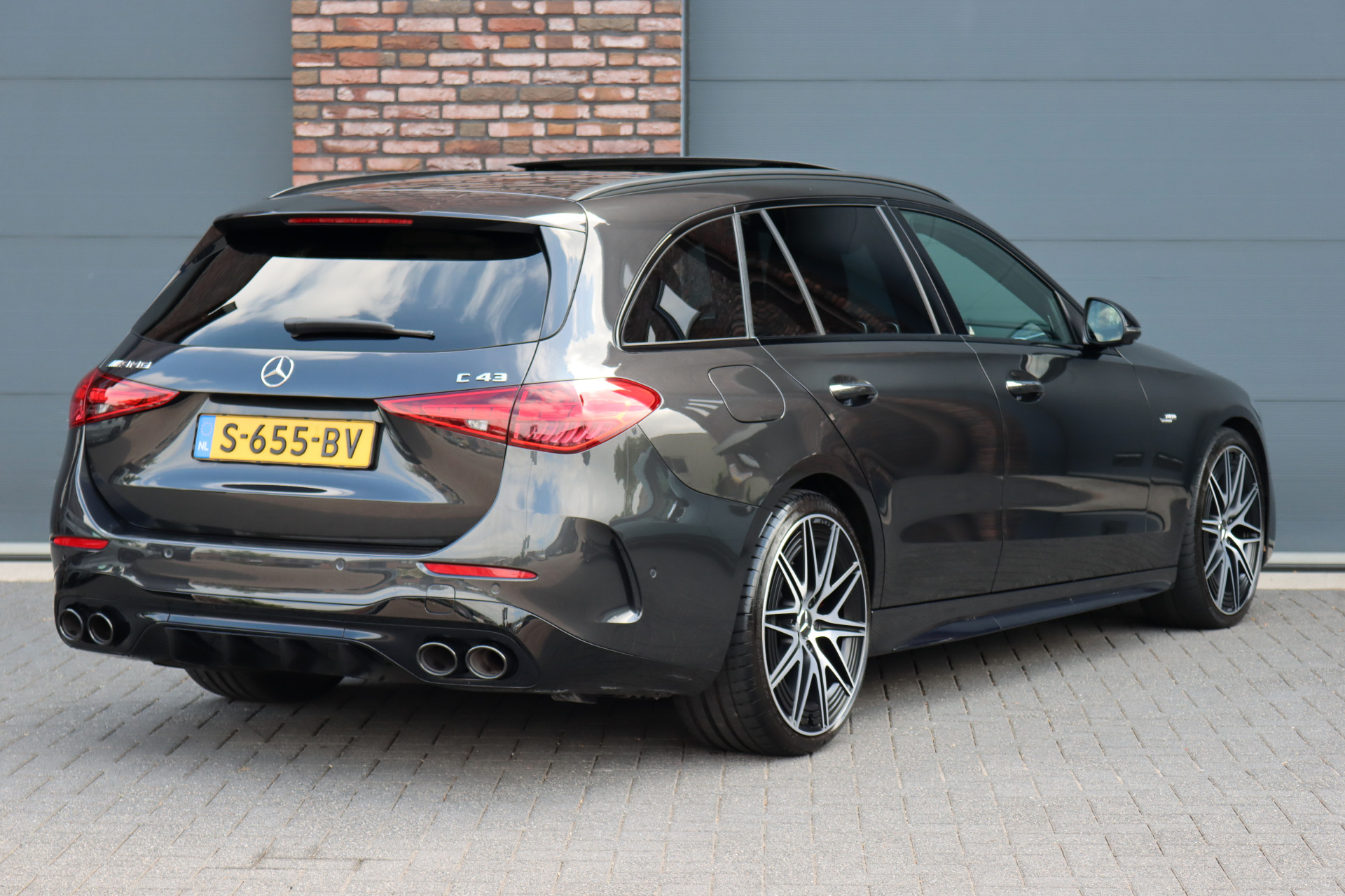 Foto van Mercedes-Benz AMG C 43 4matic+