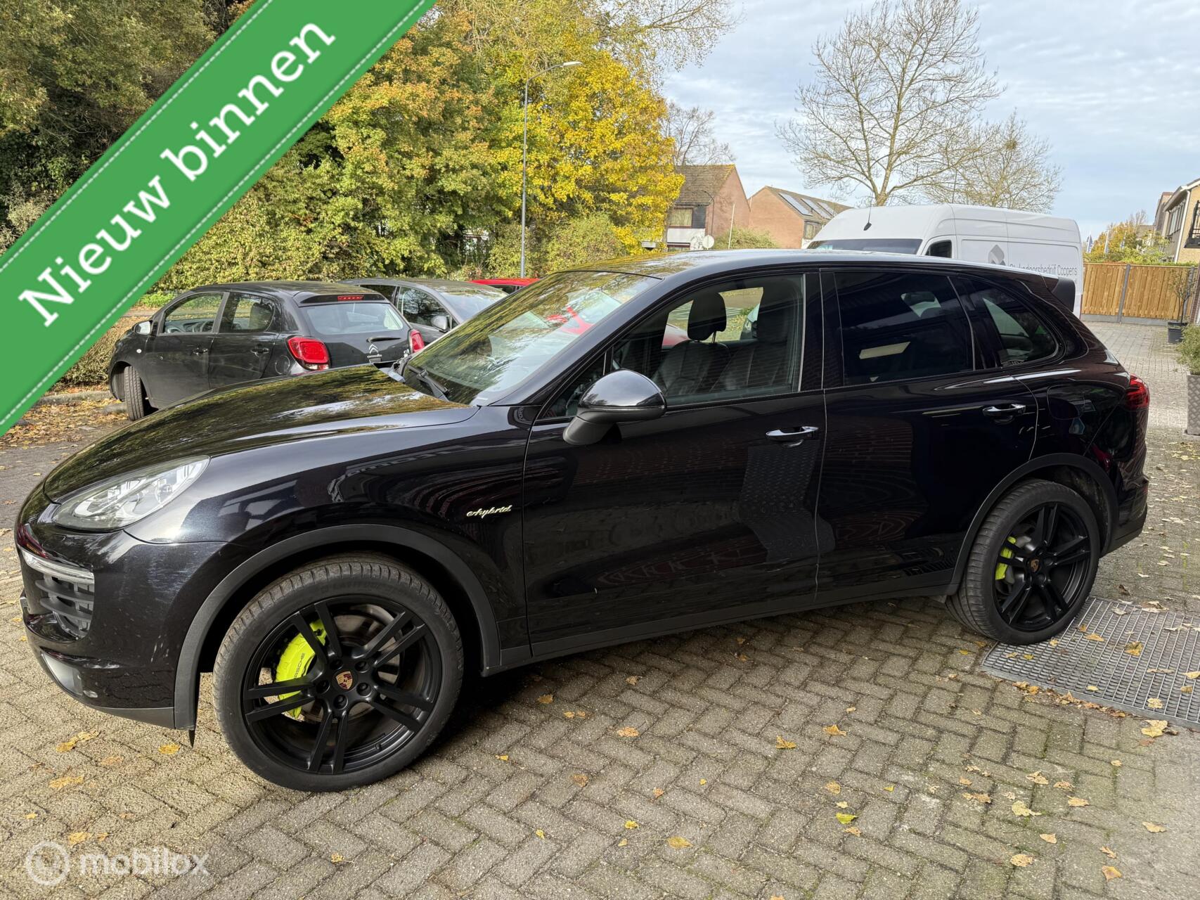 Foto van Porsche Cayenne S E-hybrid