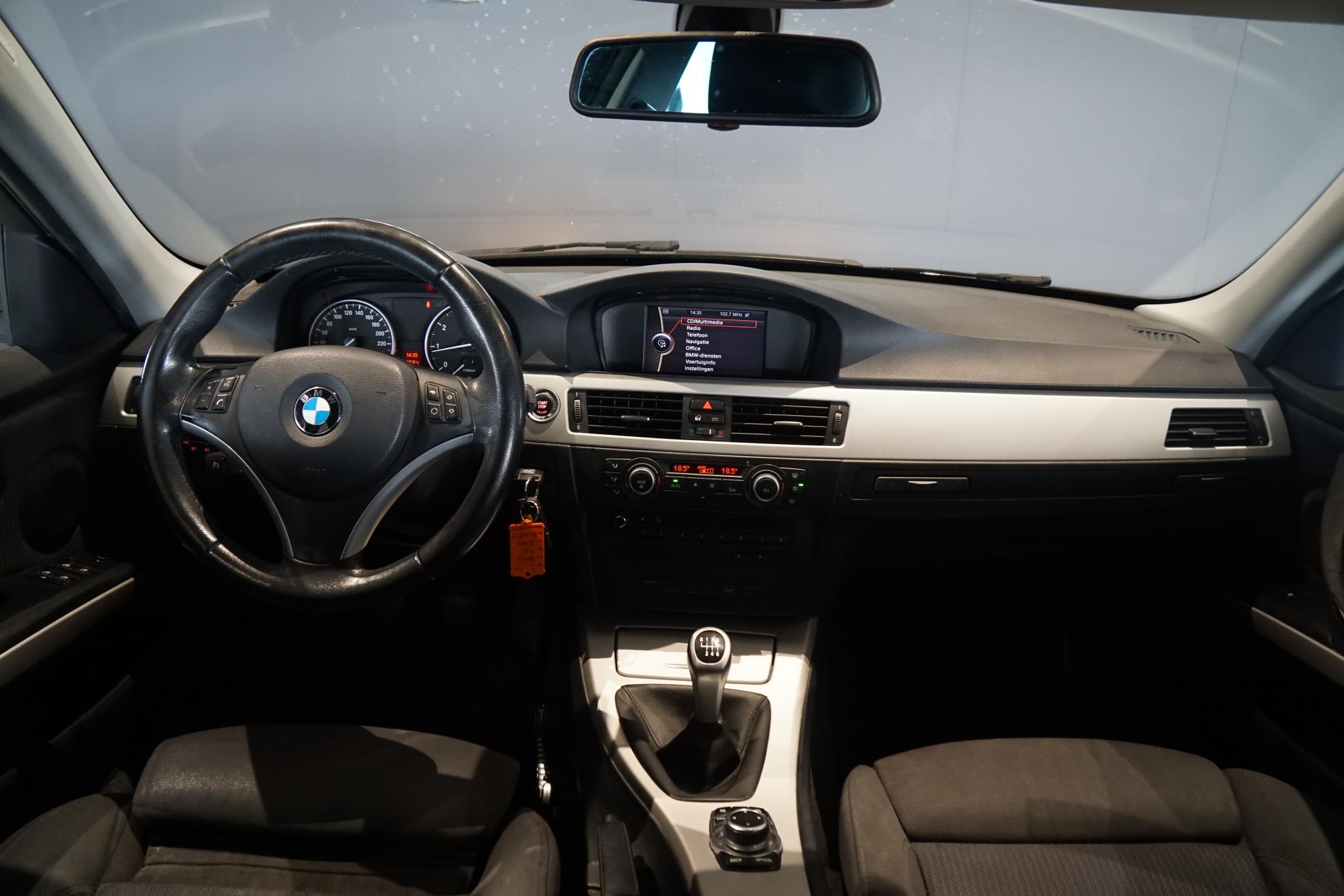 Foto van BMW 318i