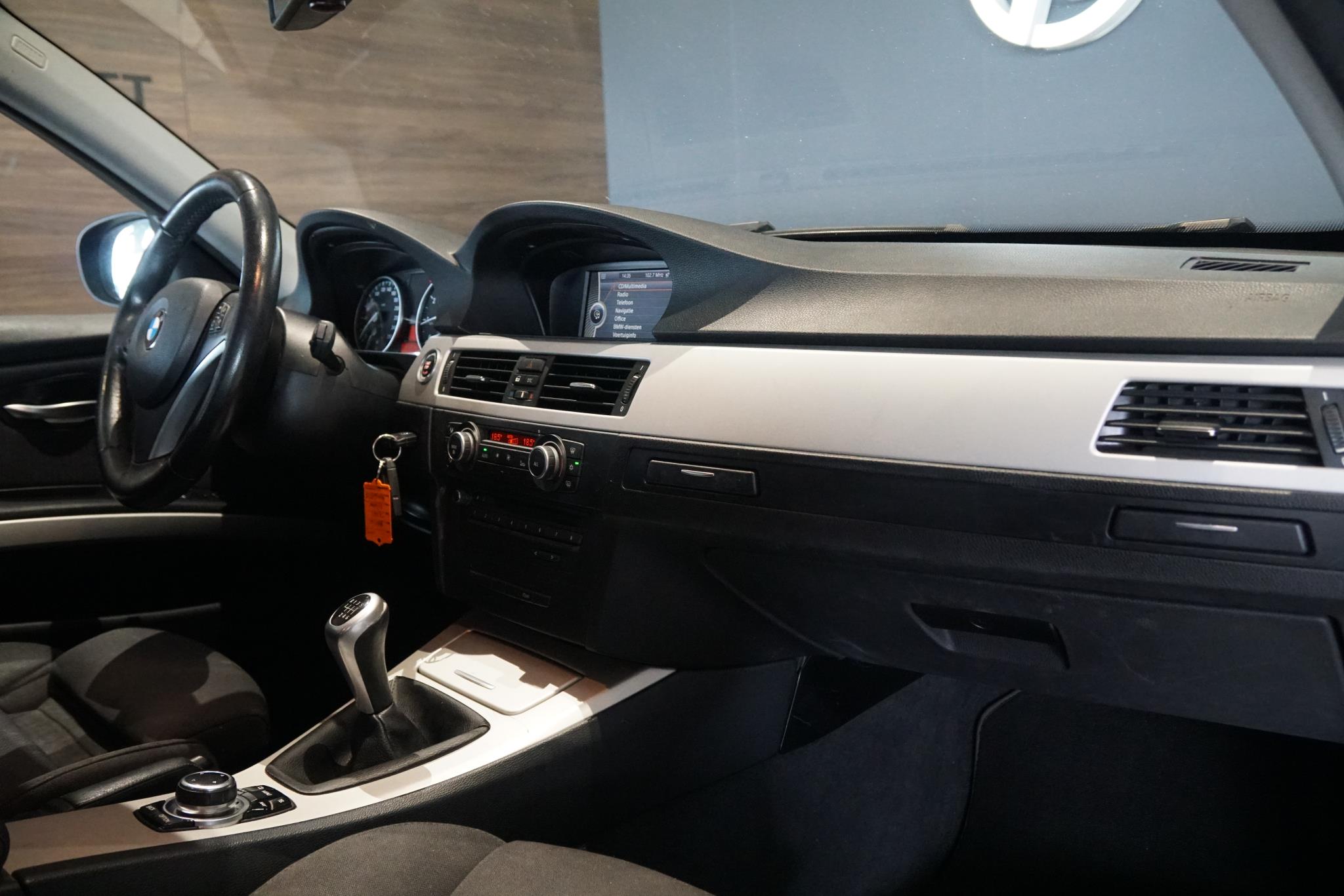 Foto van BMW 318i