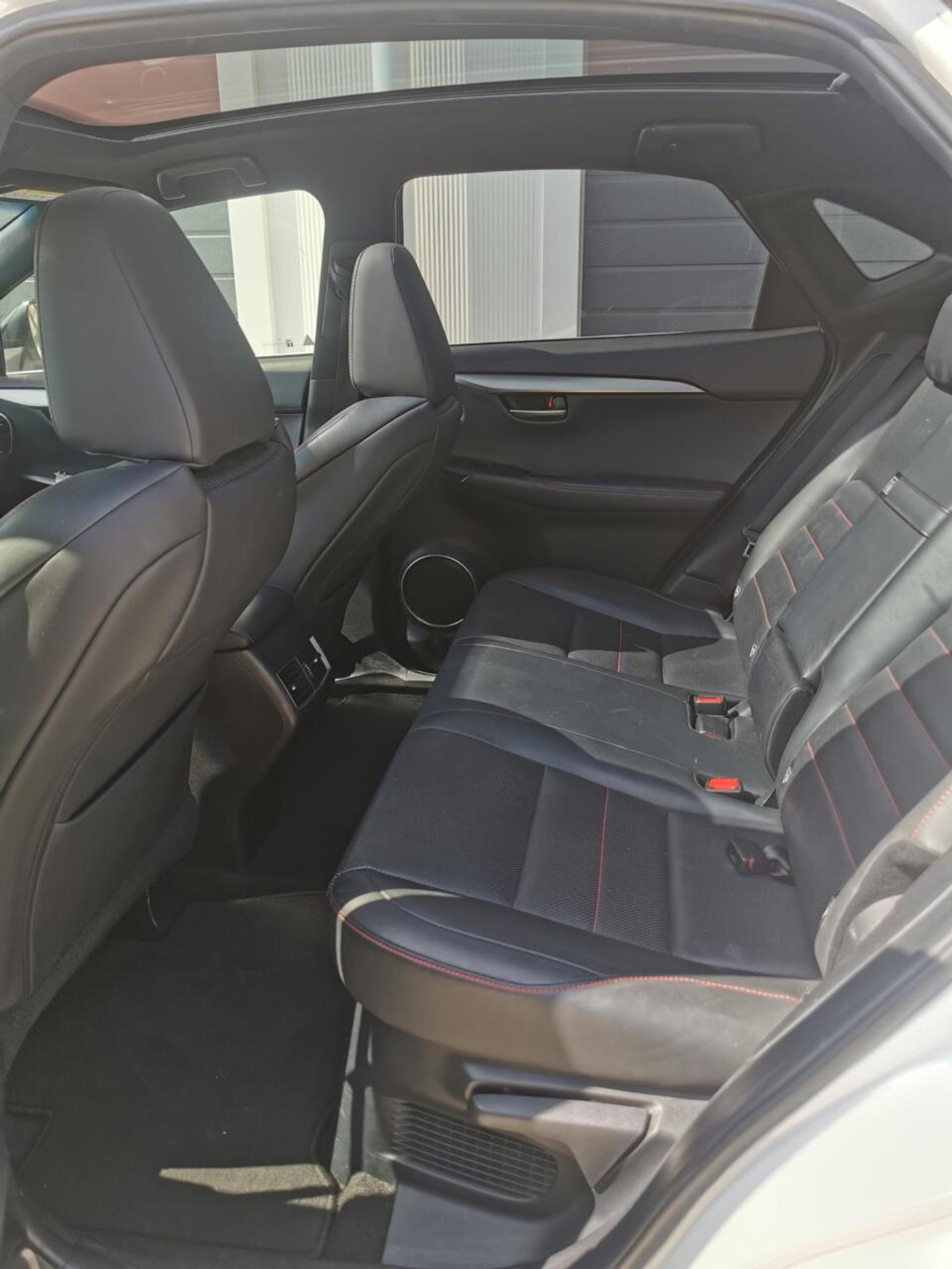 Foto van Lexus NX
