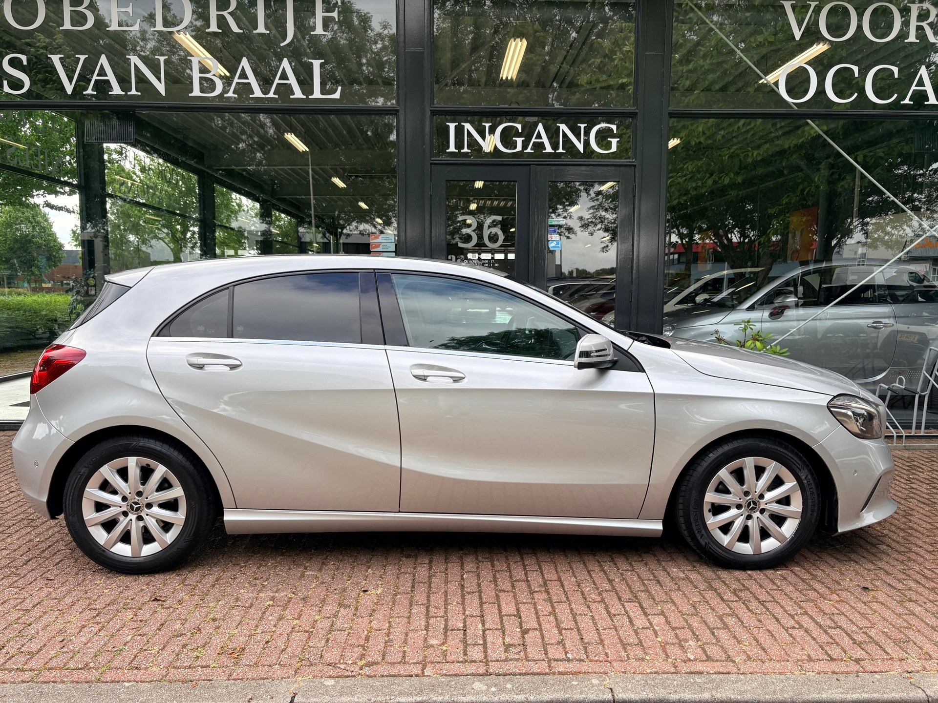 Foto van Mercedes-Benz A 180