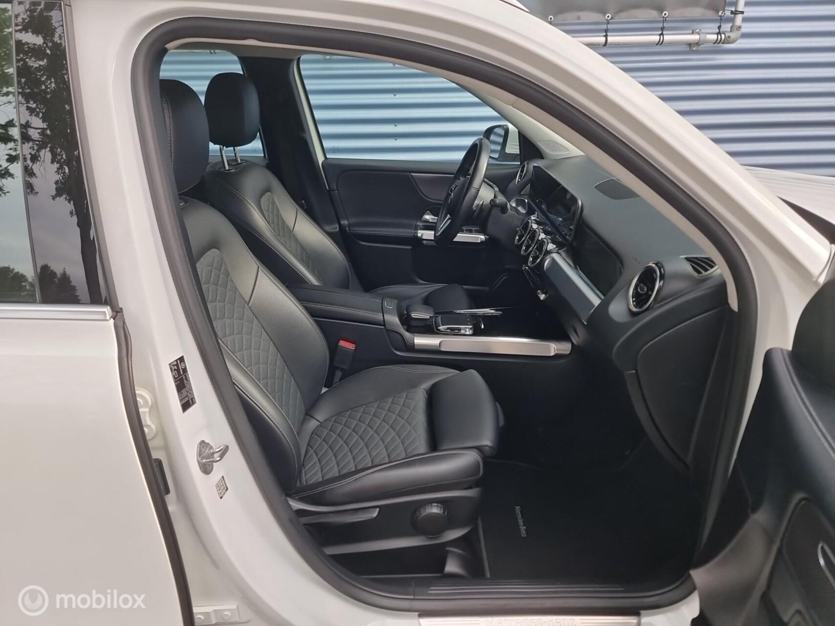 Foto van Mercedes-Benz GLB 200