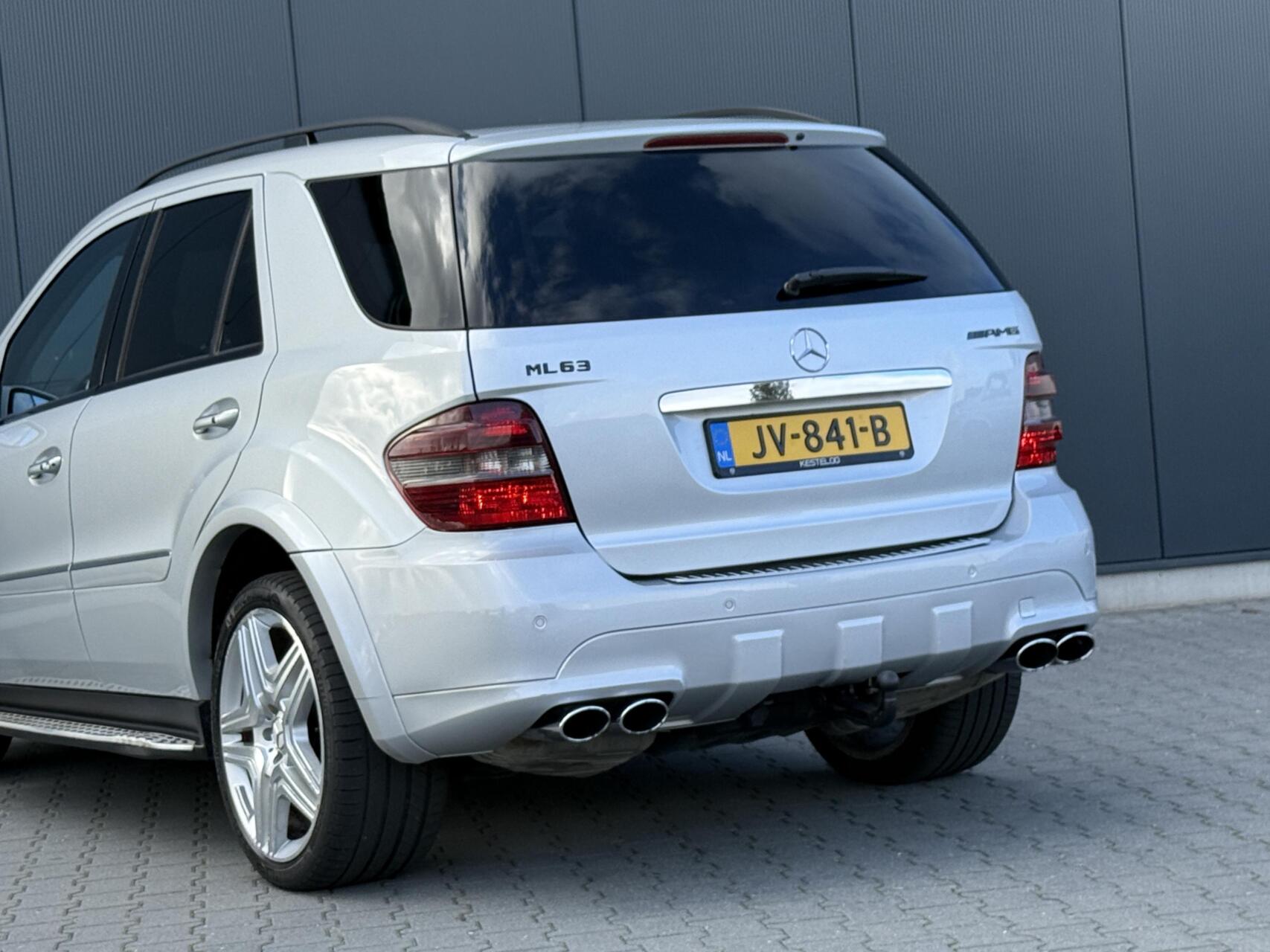 Foto van Mercedes-Benz ML 63 AMG