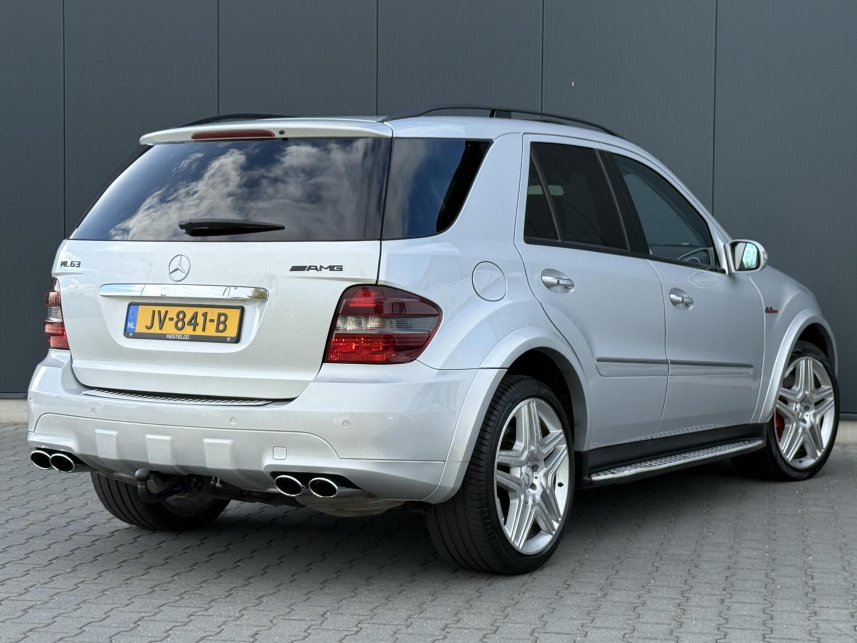 Foto van Mercedes-Benz ML 63 AMG