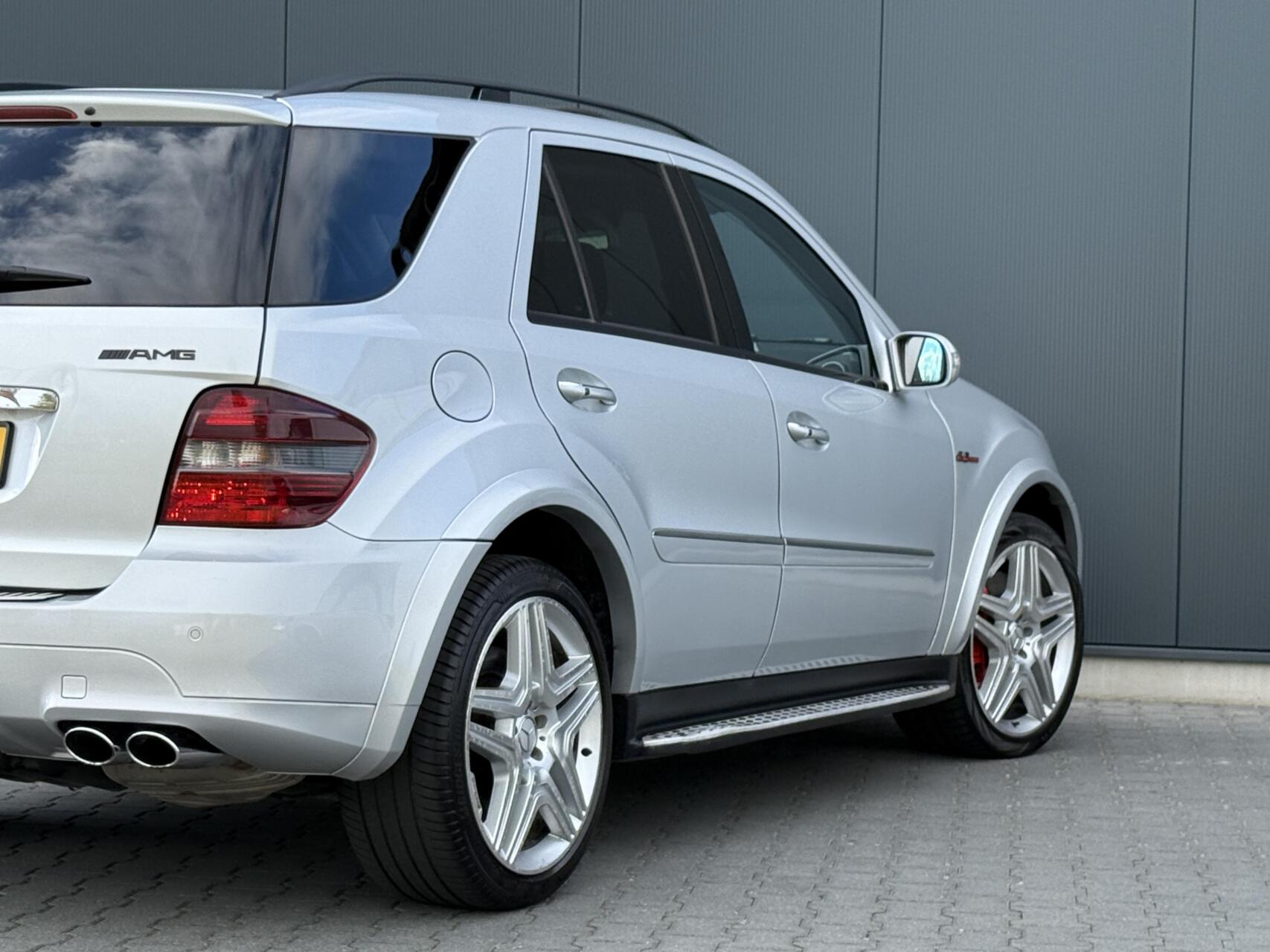 Foto van Mercedes-Benz ML 63 AMG