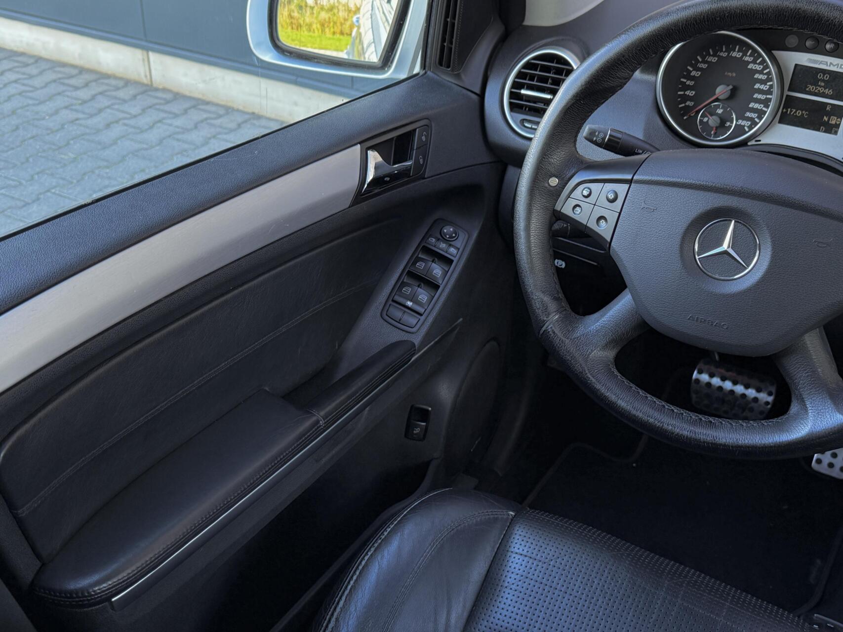 Foto van Mercedes-Benz ML 63 AMG