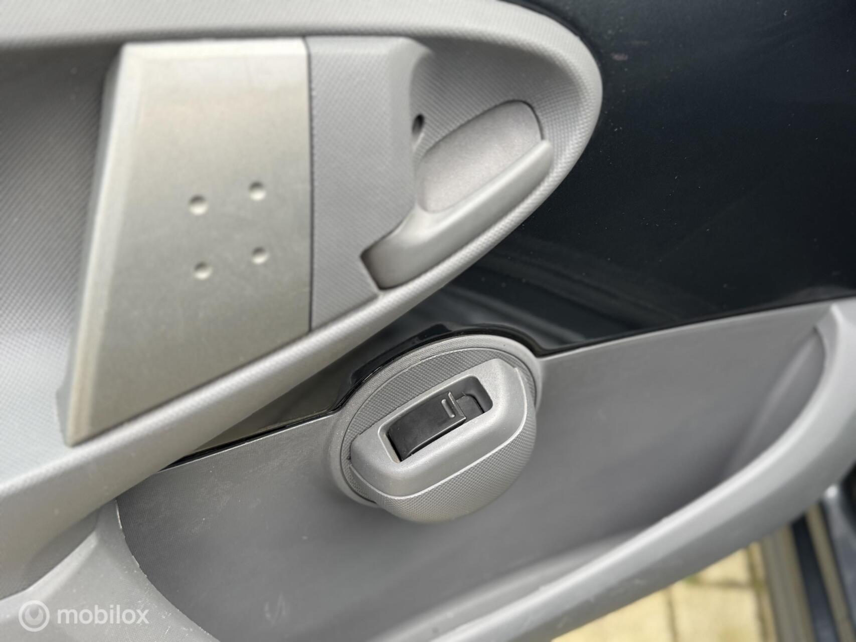 Foto van Peugeot Peugeot 107
