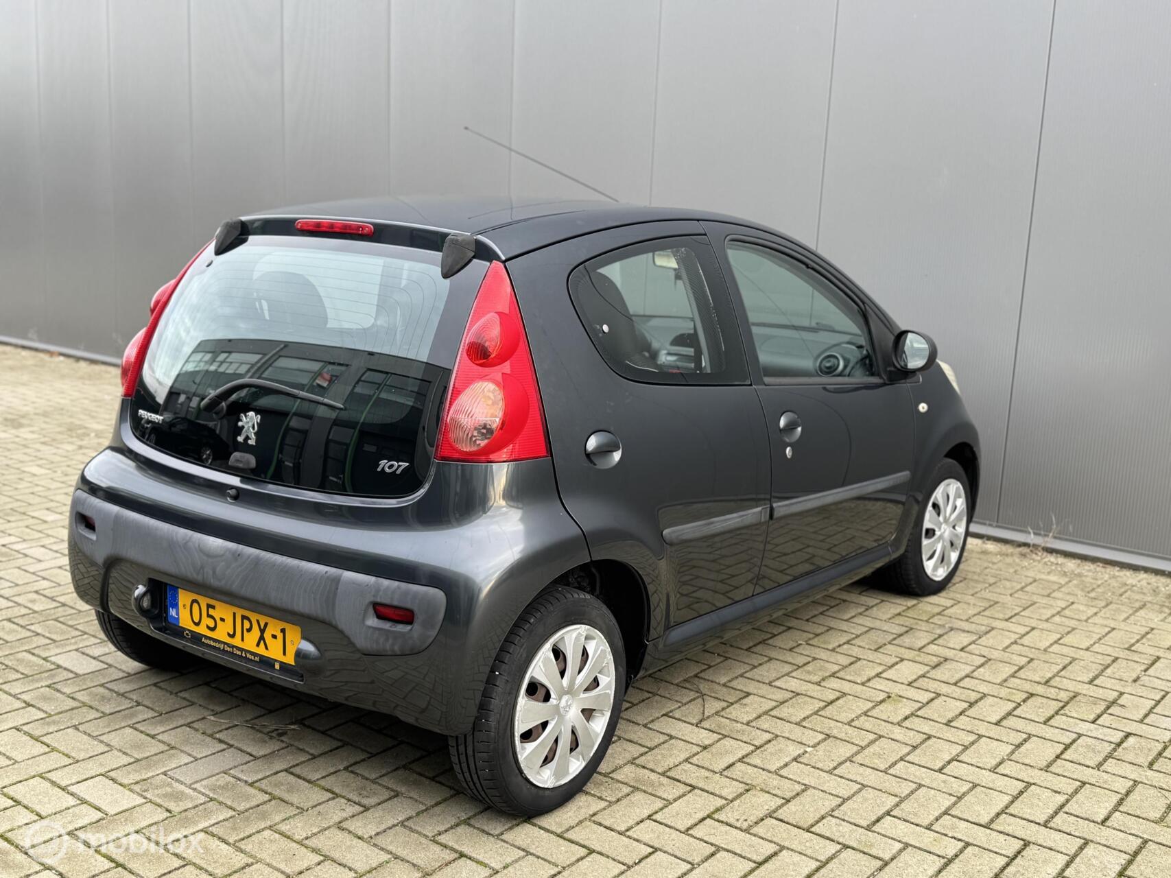 Foto van Peugeot Peugeot 107