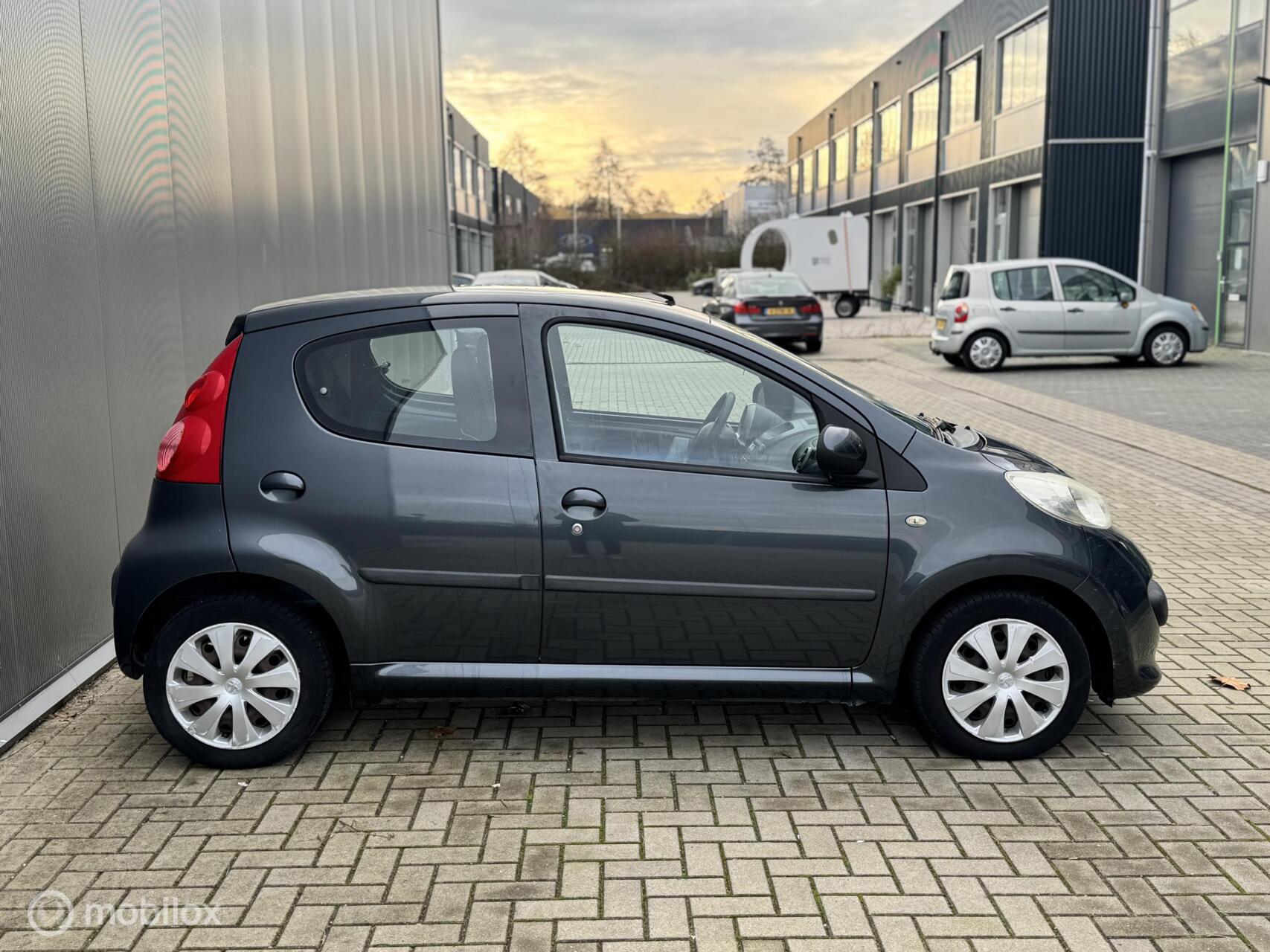 Foto van Peugeot Peugeot 107