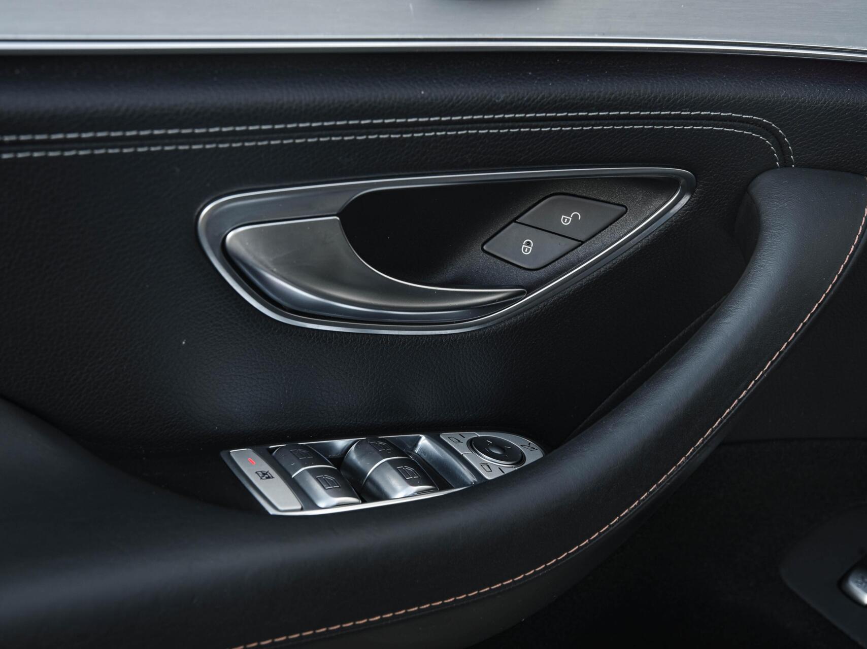 Foto van Mercedes-Benz CLS