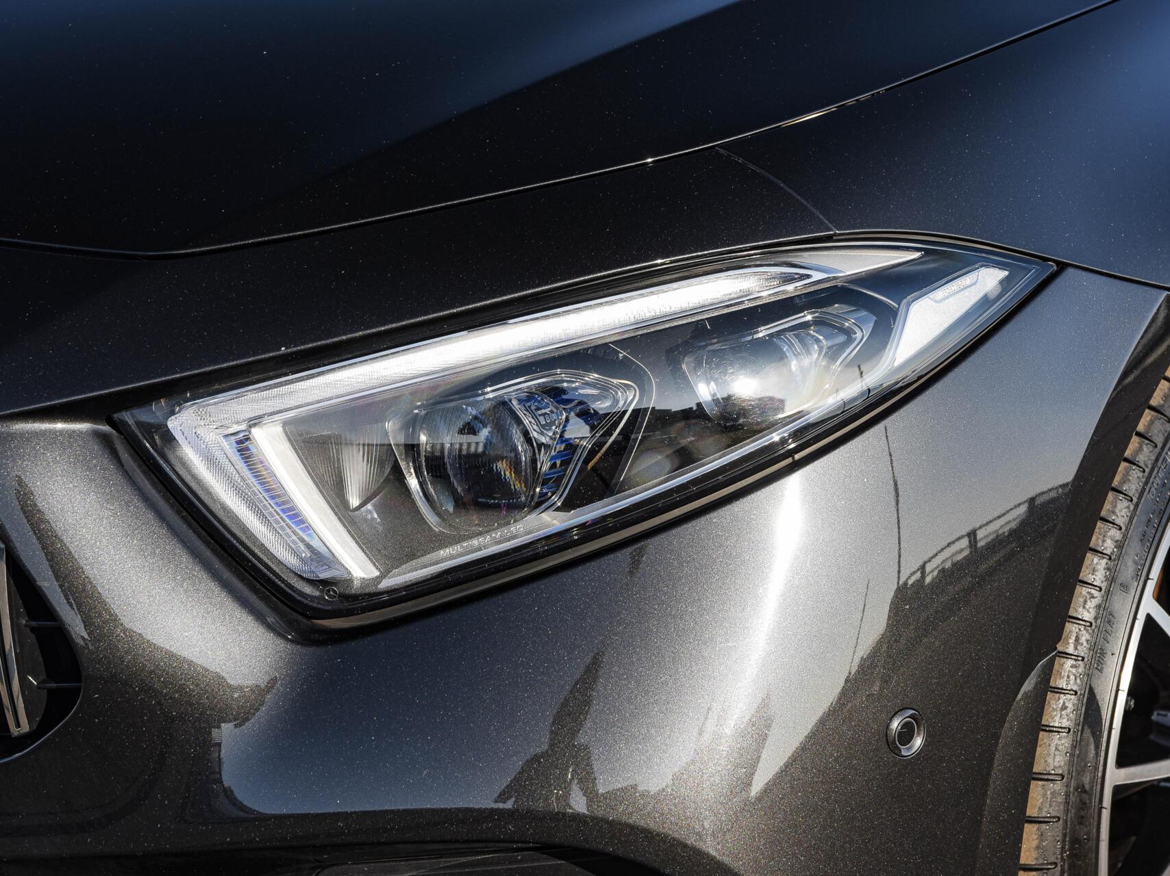 Foto van Mercedes-Benz CLS