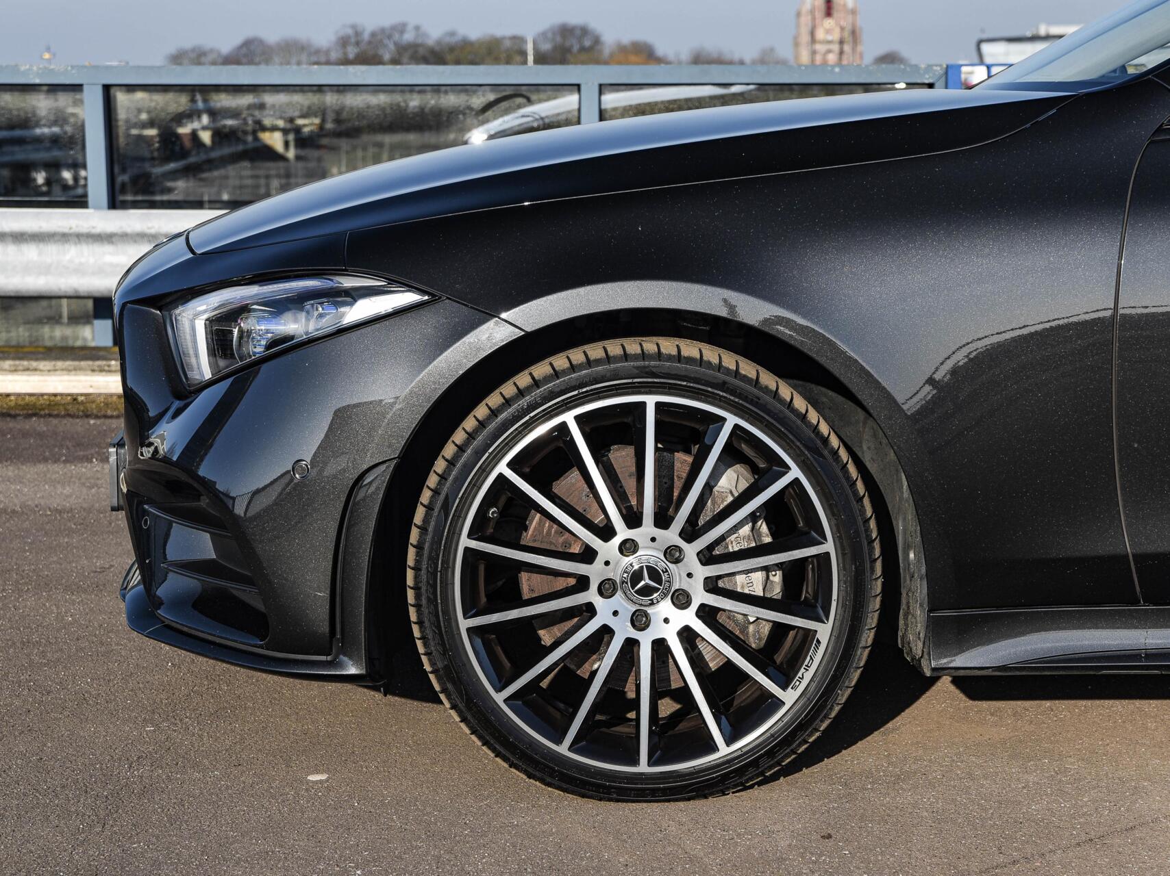 Foto van Mercedes-Benz CLS