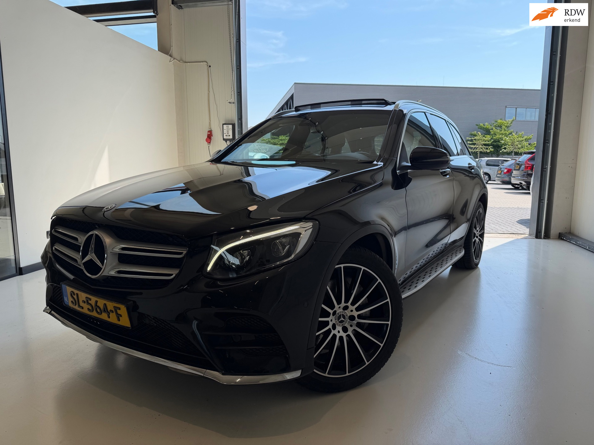 Mercedes-Benz GLC 250 4MATIC Premium 2018 - voorkant