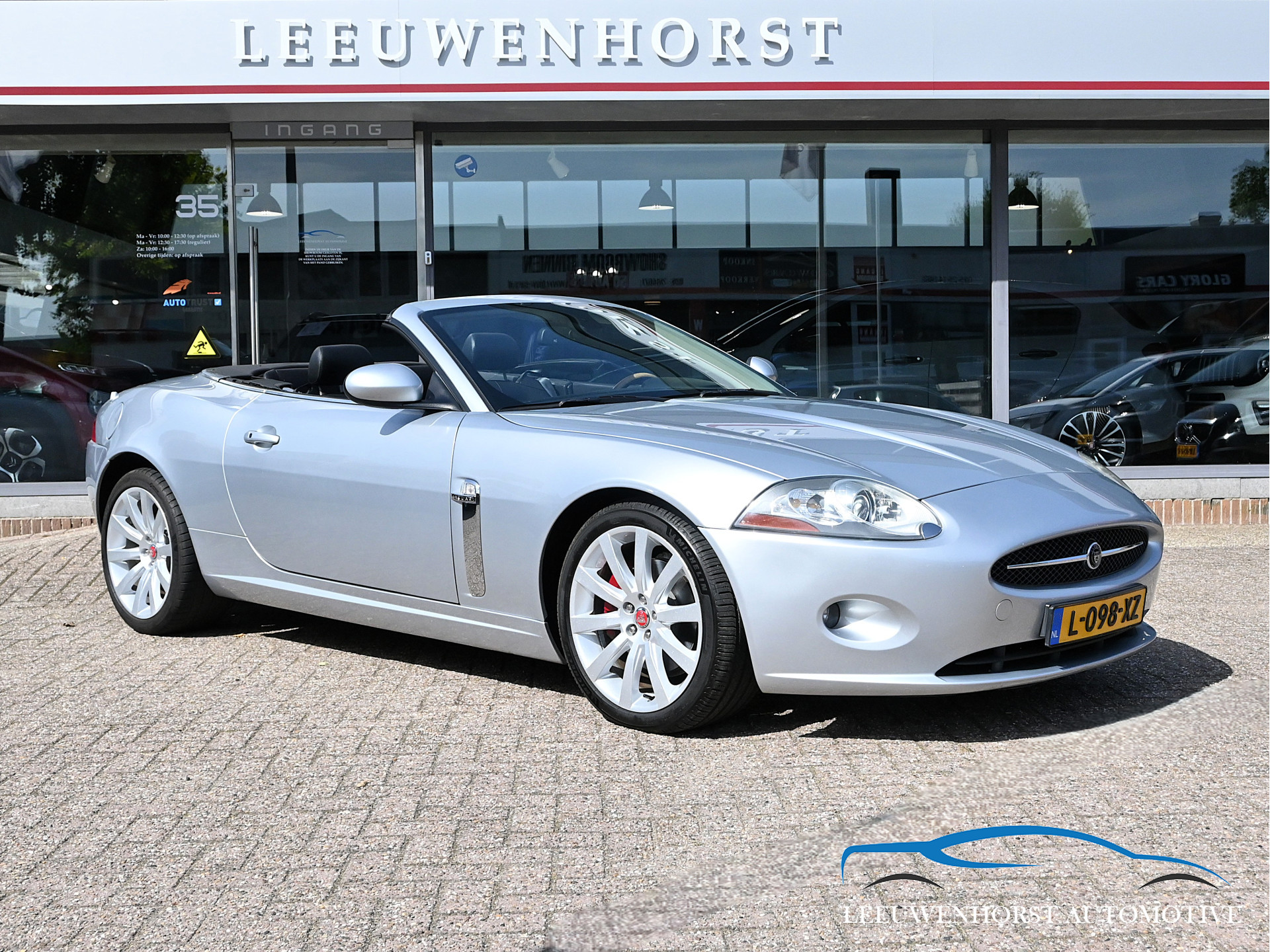 Jaguar Jaguar XK Convertible 4.2 V8 Convertible, 2006 - voorkant