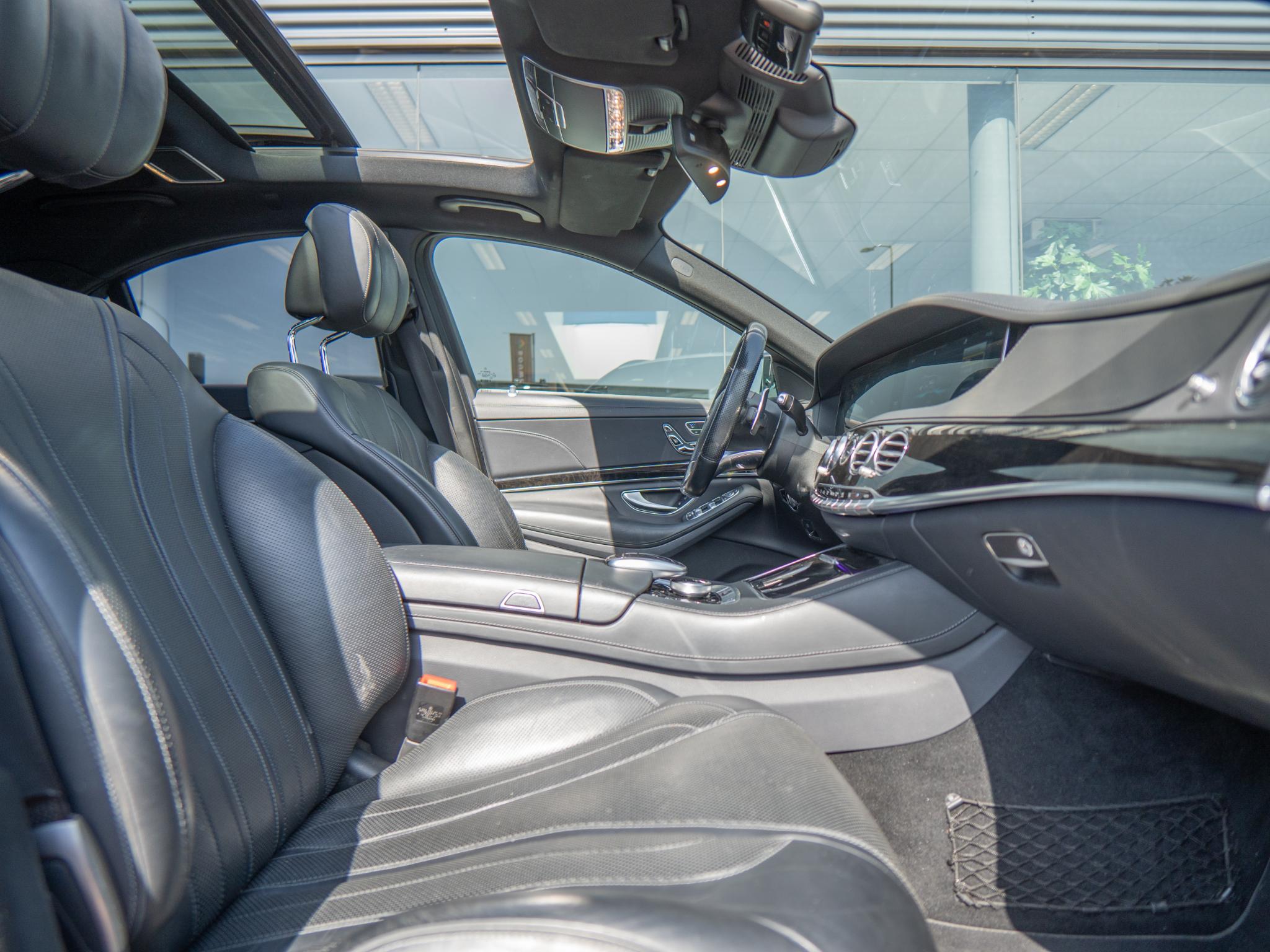 Foto van Mercedes-Benz S 560 4Matic