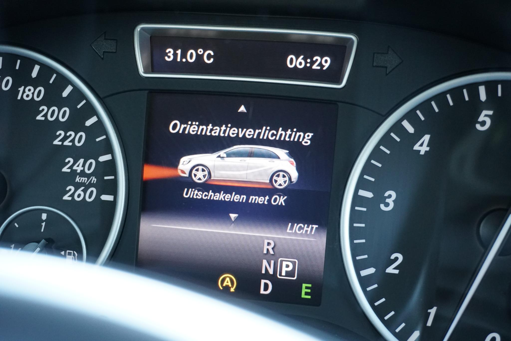 Foto van Mercedes-Benz A 180
