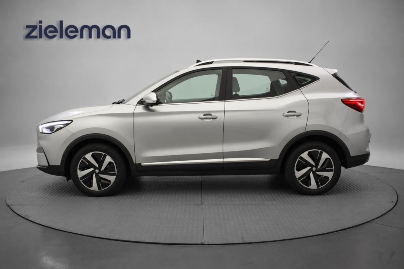 Foto van MG MG ZS Ev