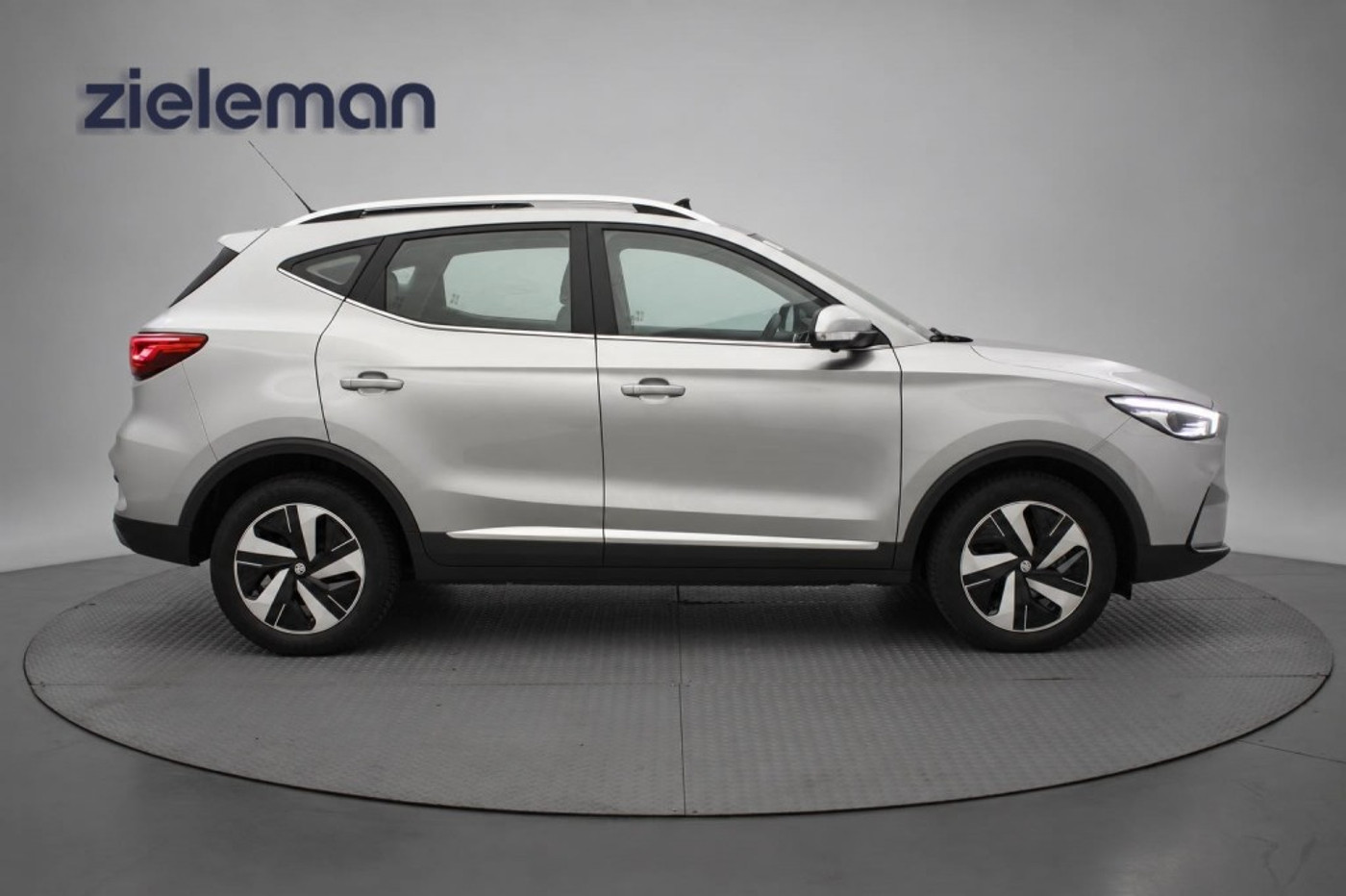 Foto van MG MG ZS Ev