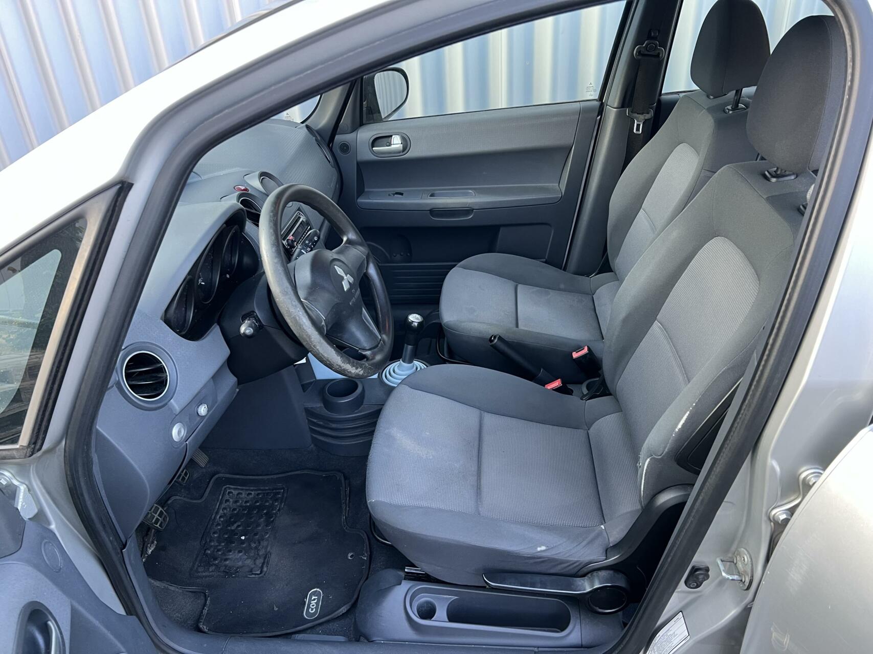 Foto van Mitsubishi Colt