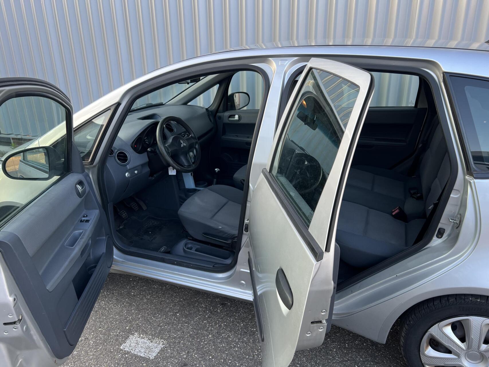 Foto van Mitsubishi Colt