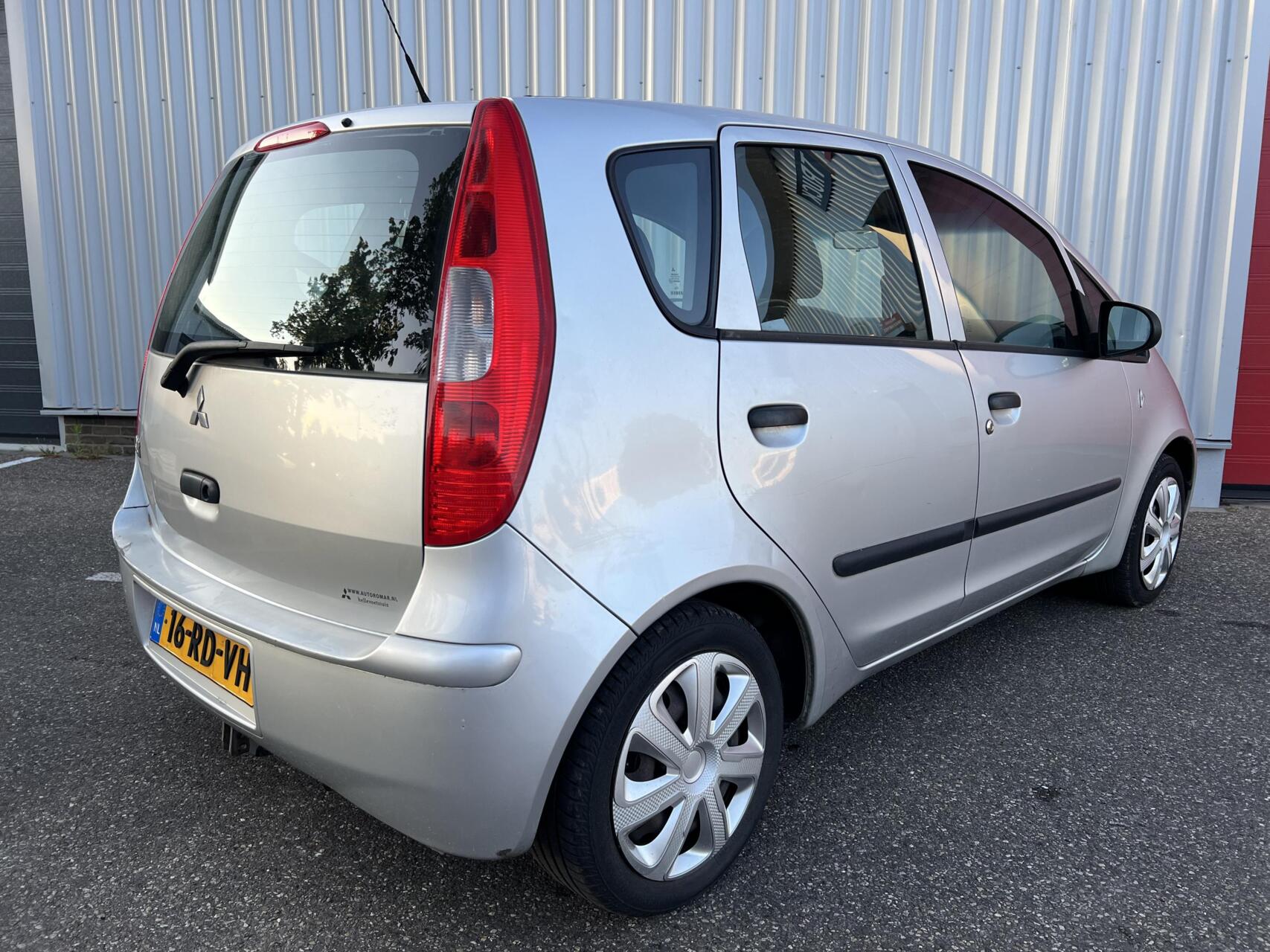 Foto van Mitsubishi Colt