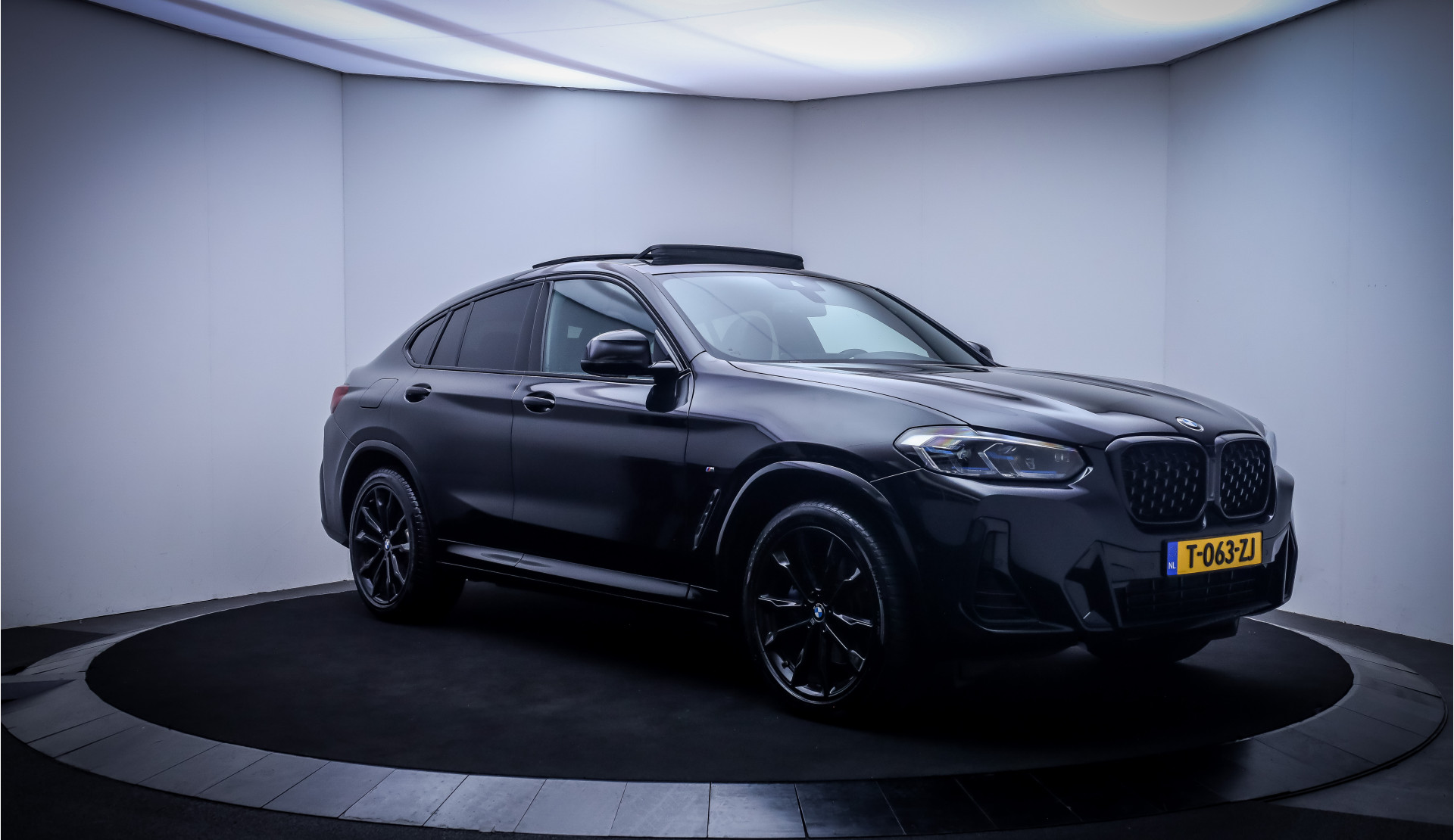 Foto van BMW X4 Xdrive30i