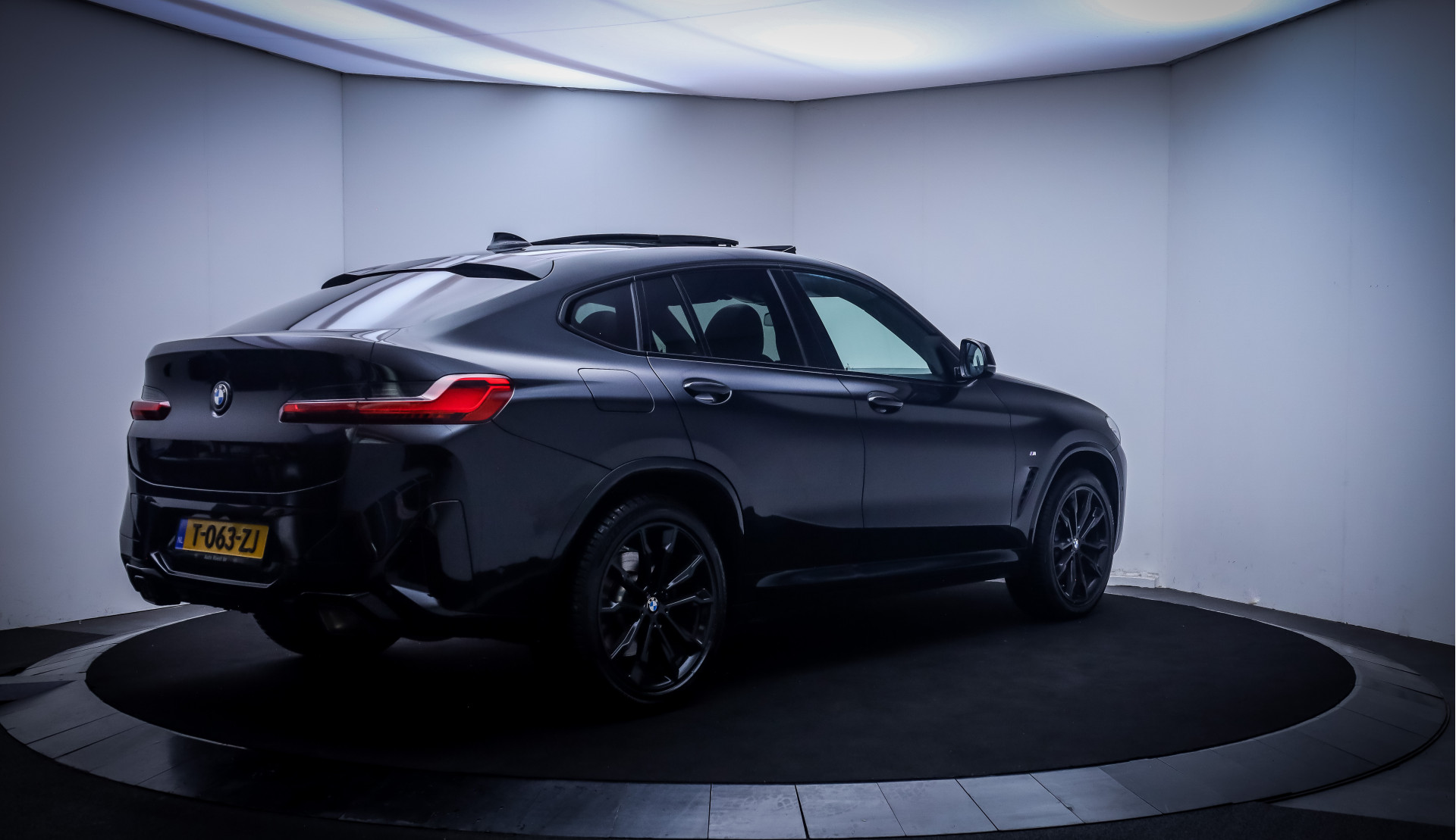 Foto van BMW X4 Xdrive30i
