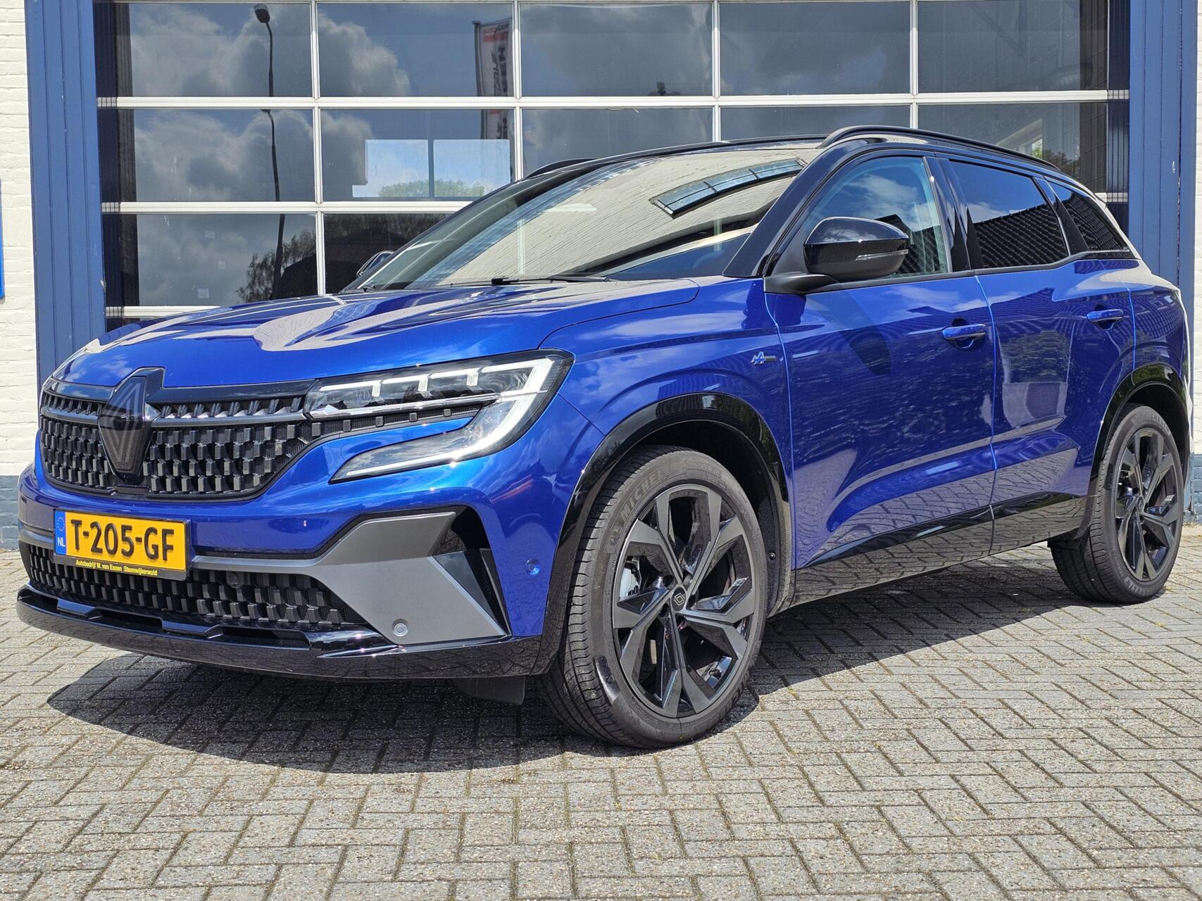 Renault Austral E-Tech Hybrid 200 Techno Esprit Alpine 2023 - voorkant
