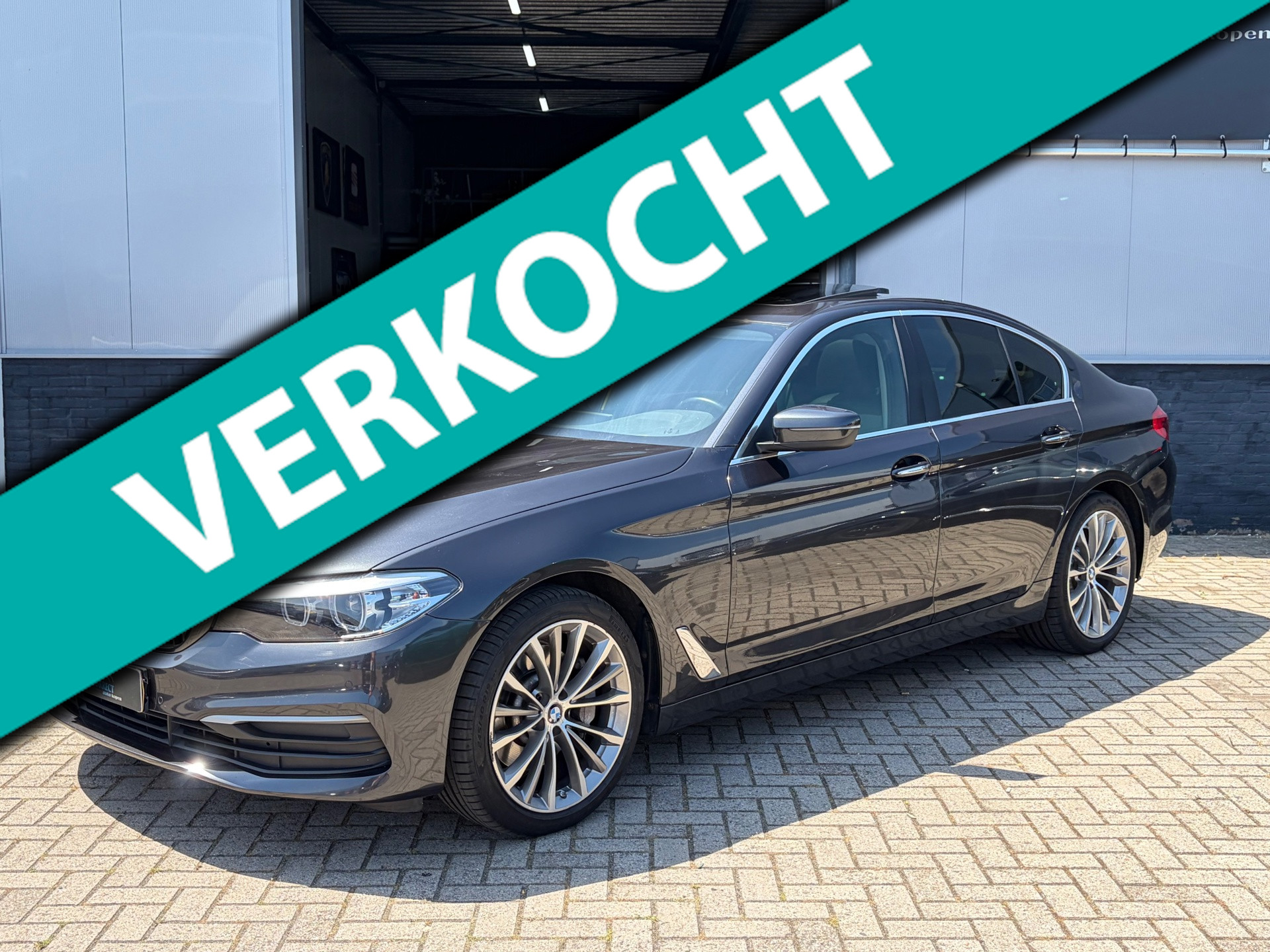 BMW 530i xDrive 530i xDrive High Executive|Schuifdak|Memory|Trekhaak| 2018 - voorkant