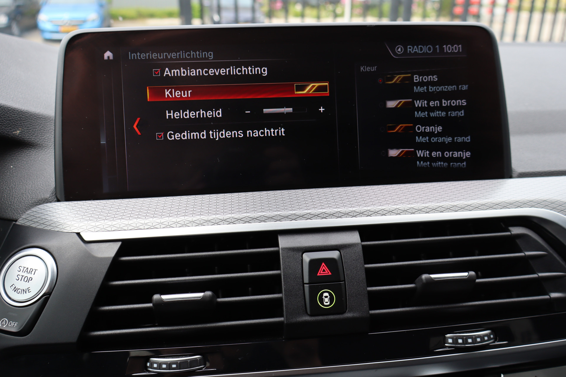 Foto van BMW X4 Xdrive20i