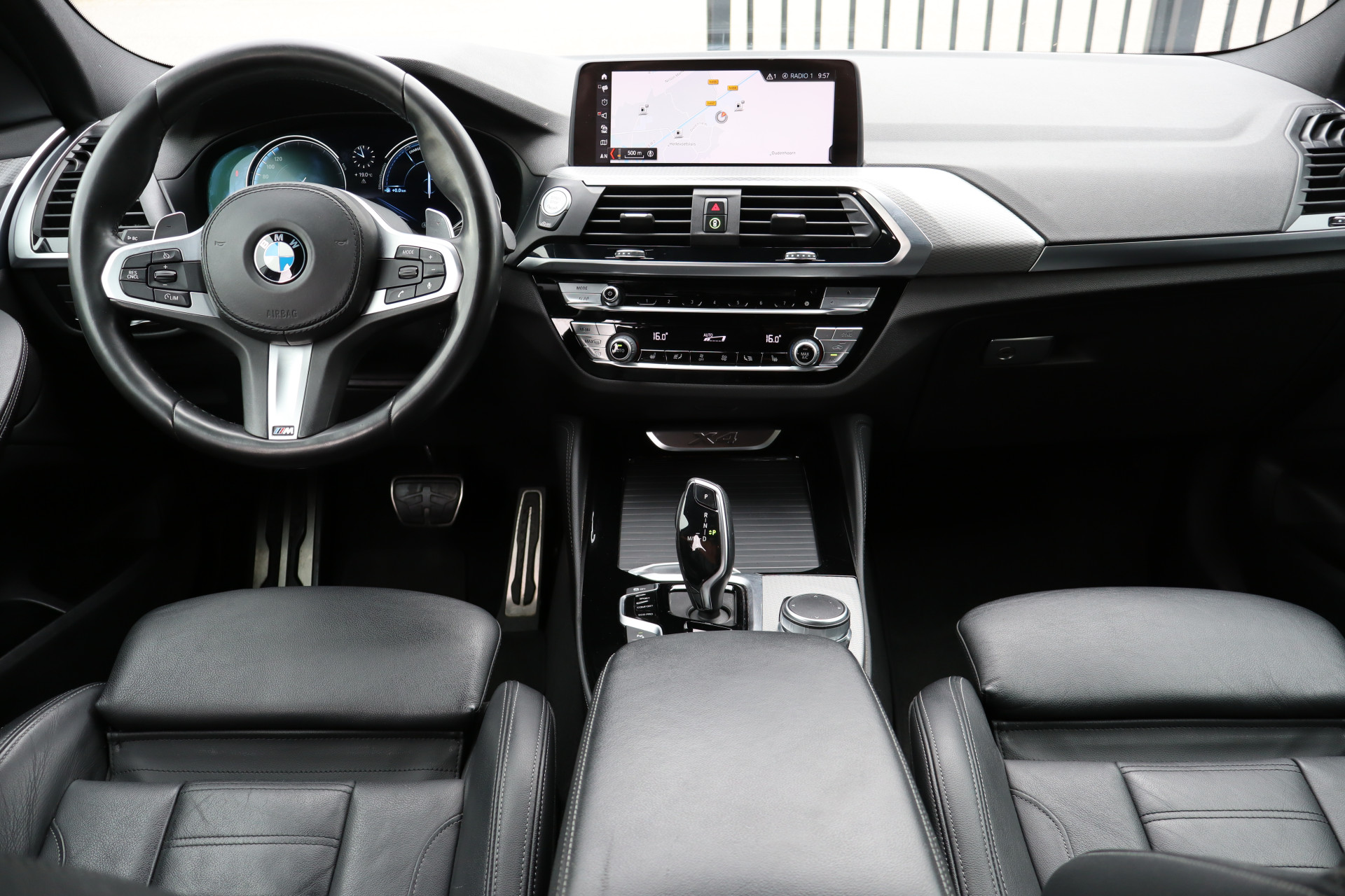 Foto van BMW X4 Xdrive20i